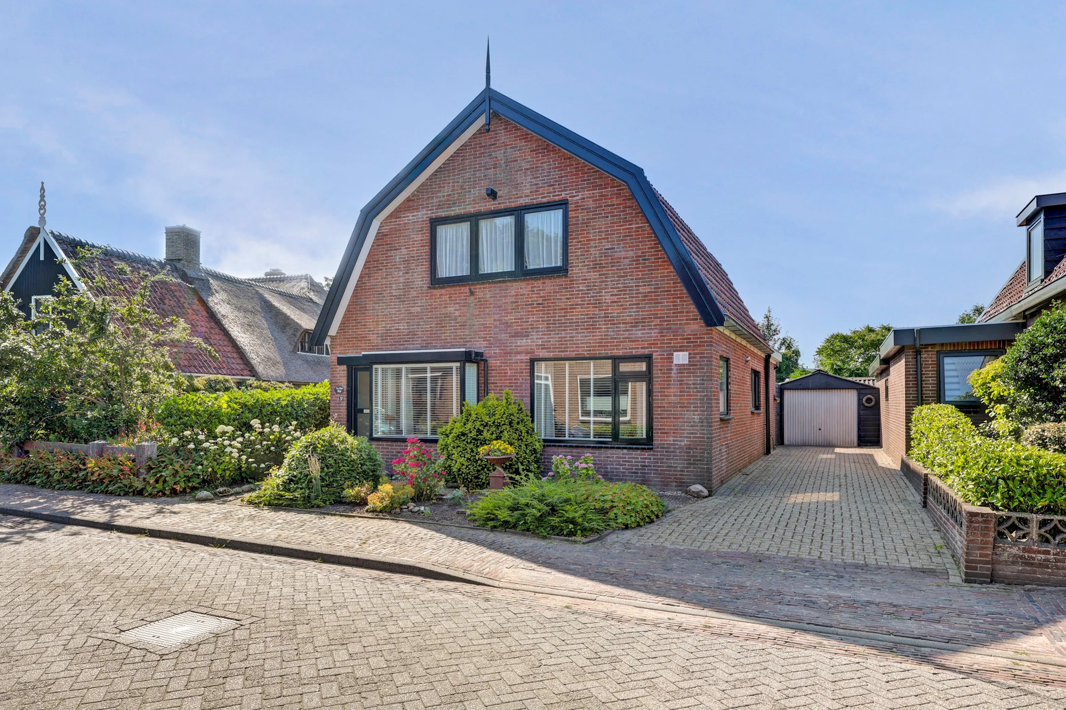 Vrijstaande woning Belt 37 in Hippolytushoef