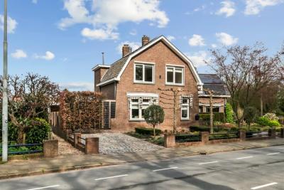 Geschakelde woning Burgemeester Meslaan 4 in Tiel