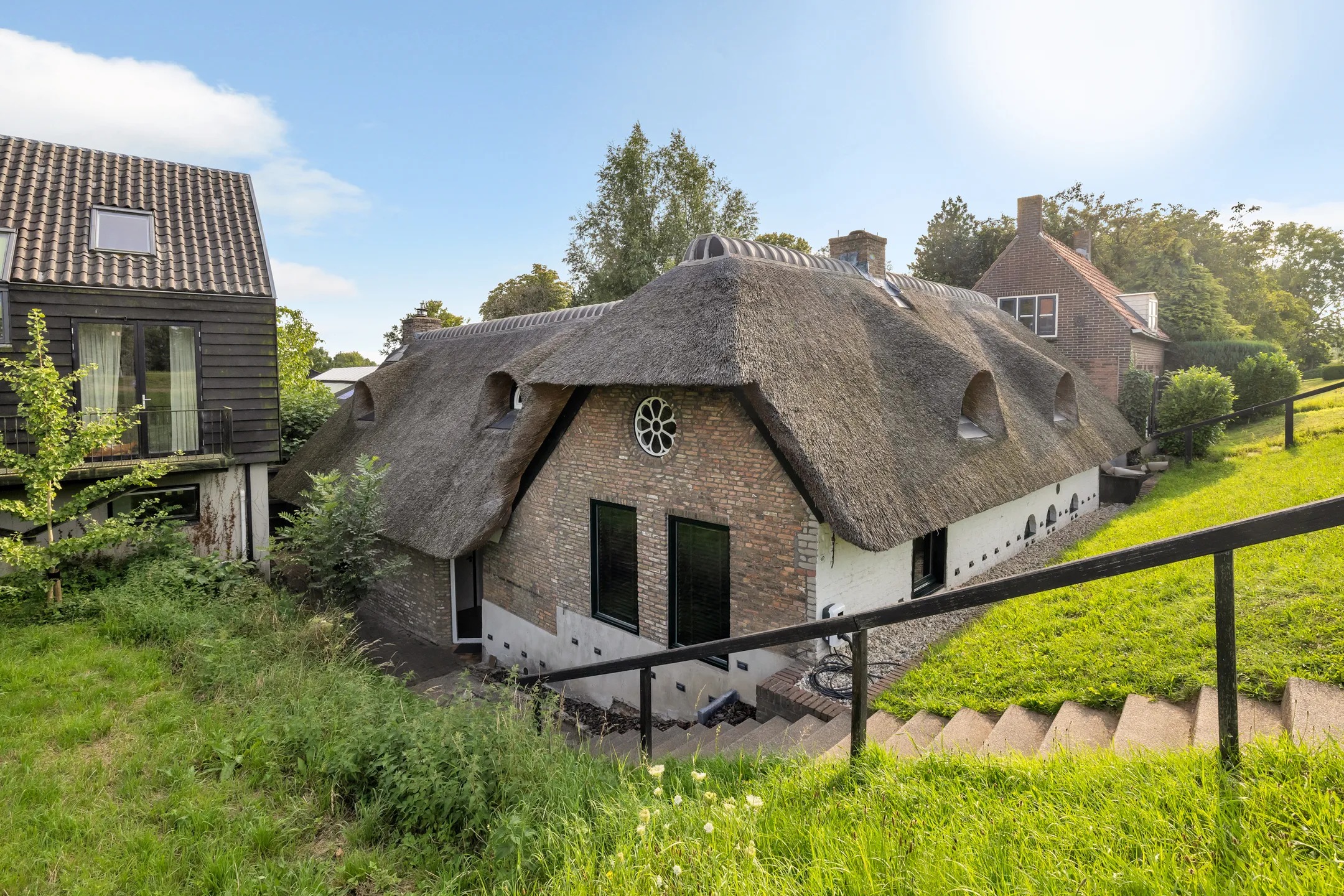 Vrijstaande woning (dijkwoning) Kerkeinde 47 in Sleeuwijk