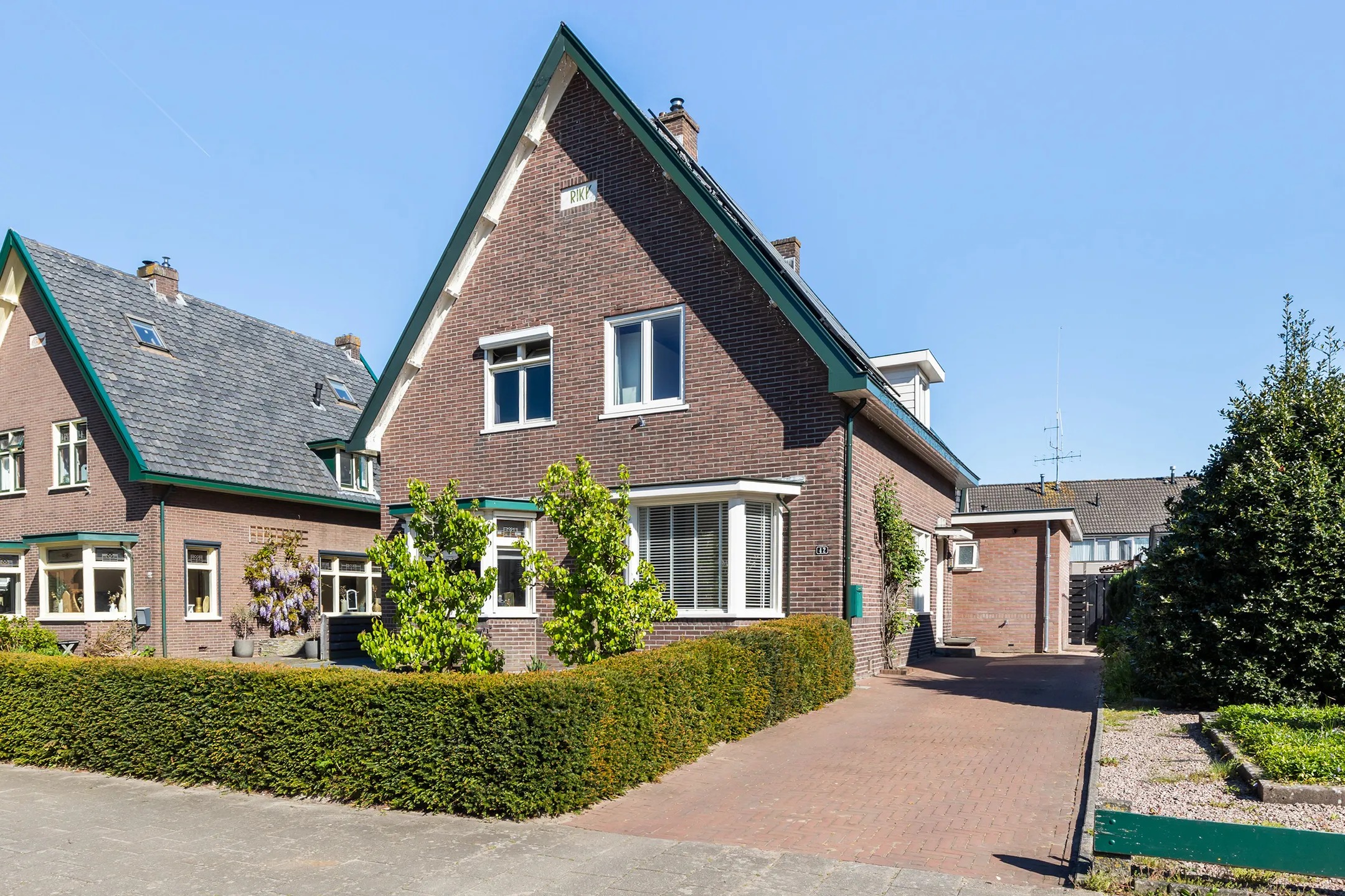 2-onder-1-kapwoning Hoornbloem 42 in Apeldoorn