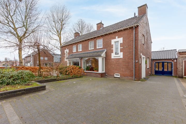 Halfvrijstaande woning Mgr. Claessensstraat 20 in Sittard