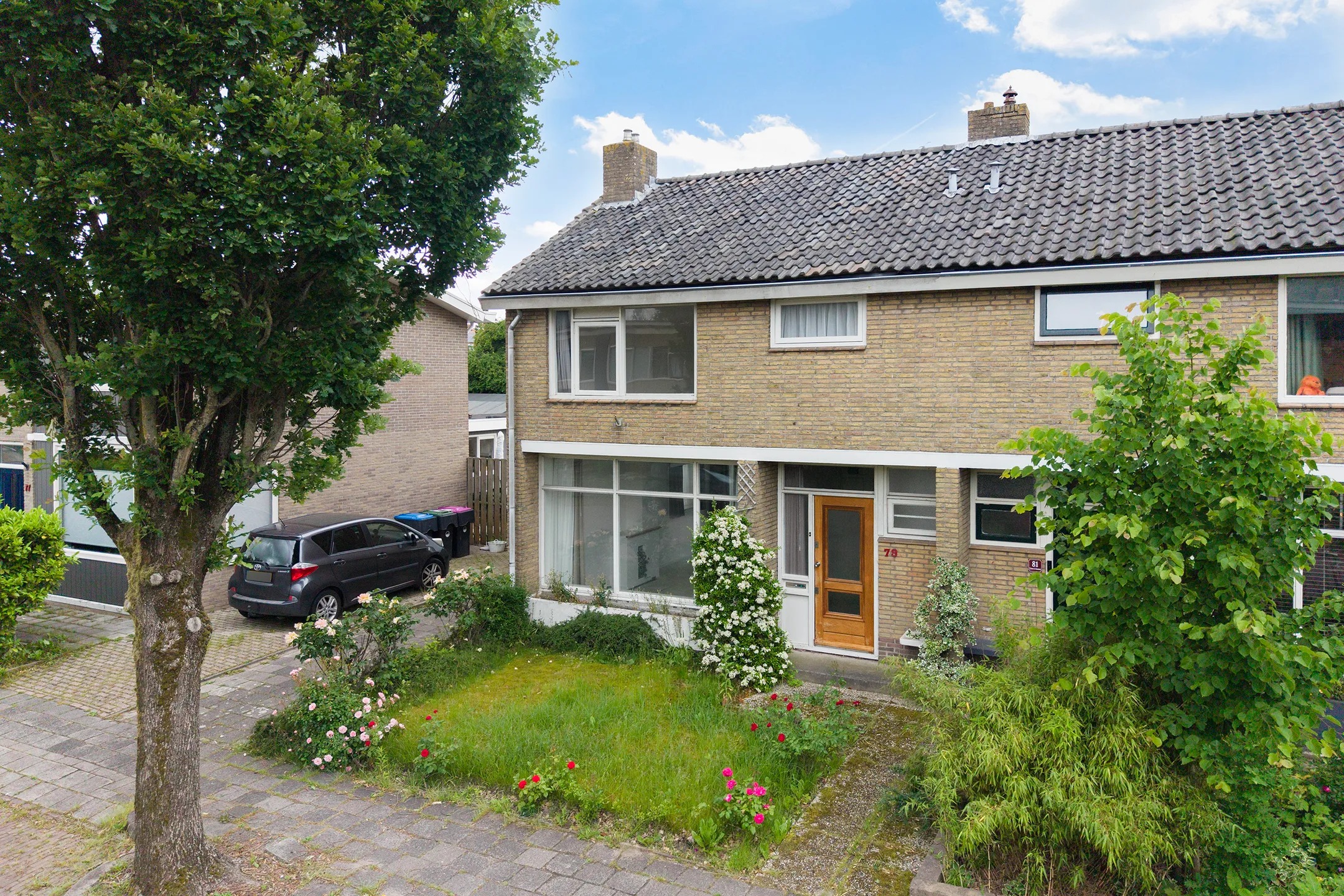 2-onder-1-kapwoning Aert van der Neerstraat 79 in Leeuwarden