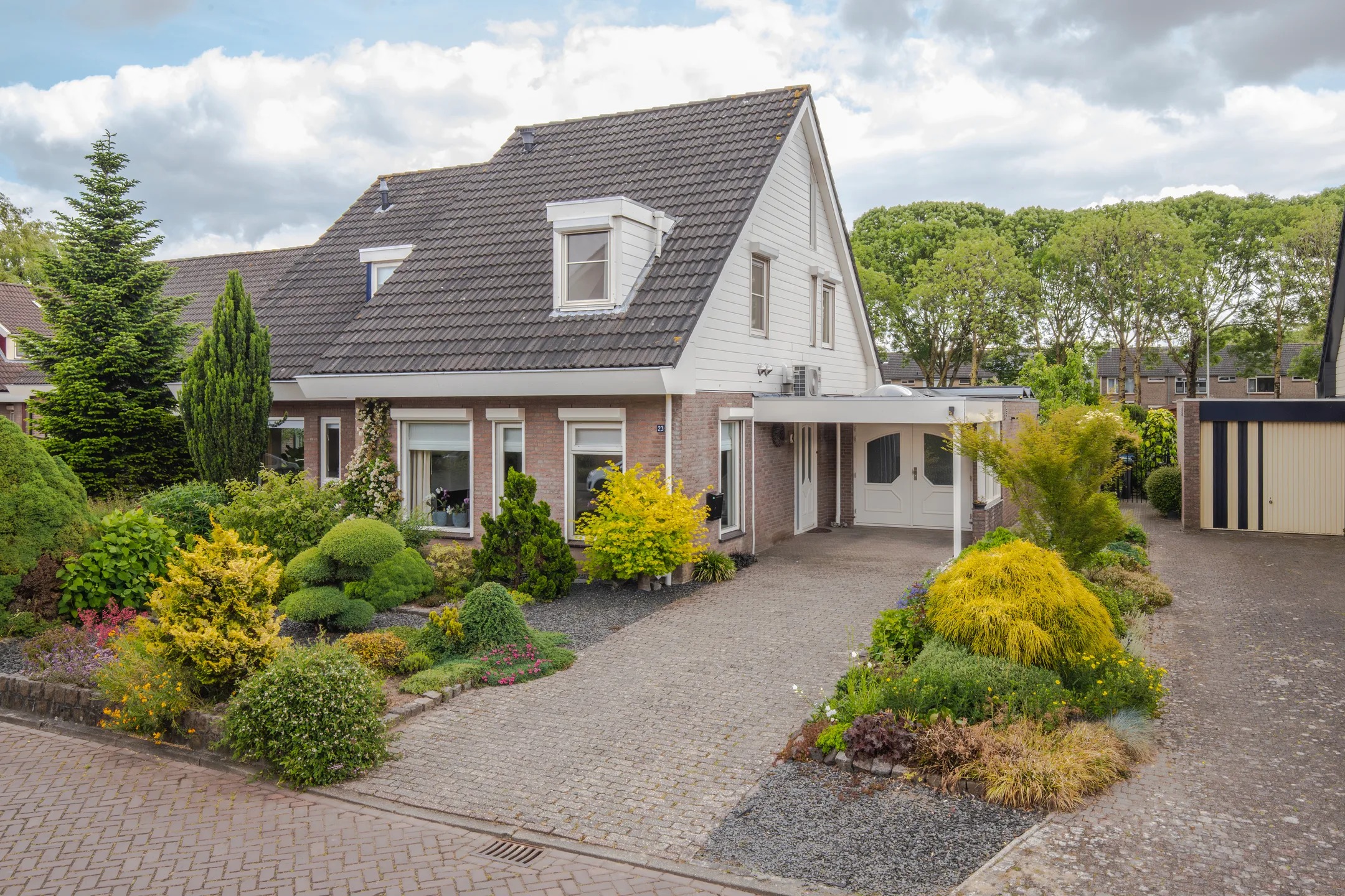 2-onder-1-kapwoning Monnetstraat 23 in Zevenaar