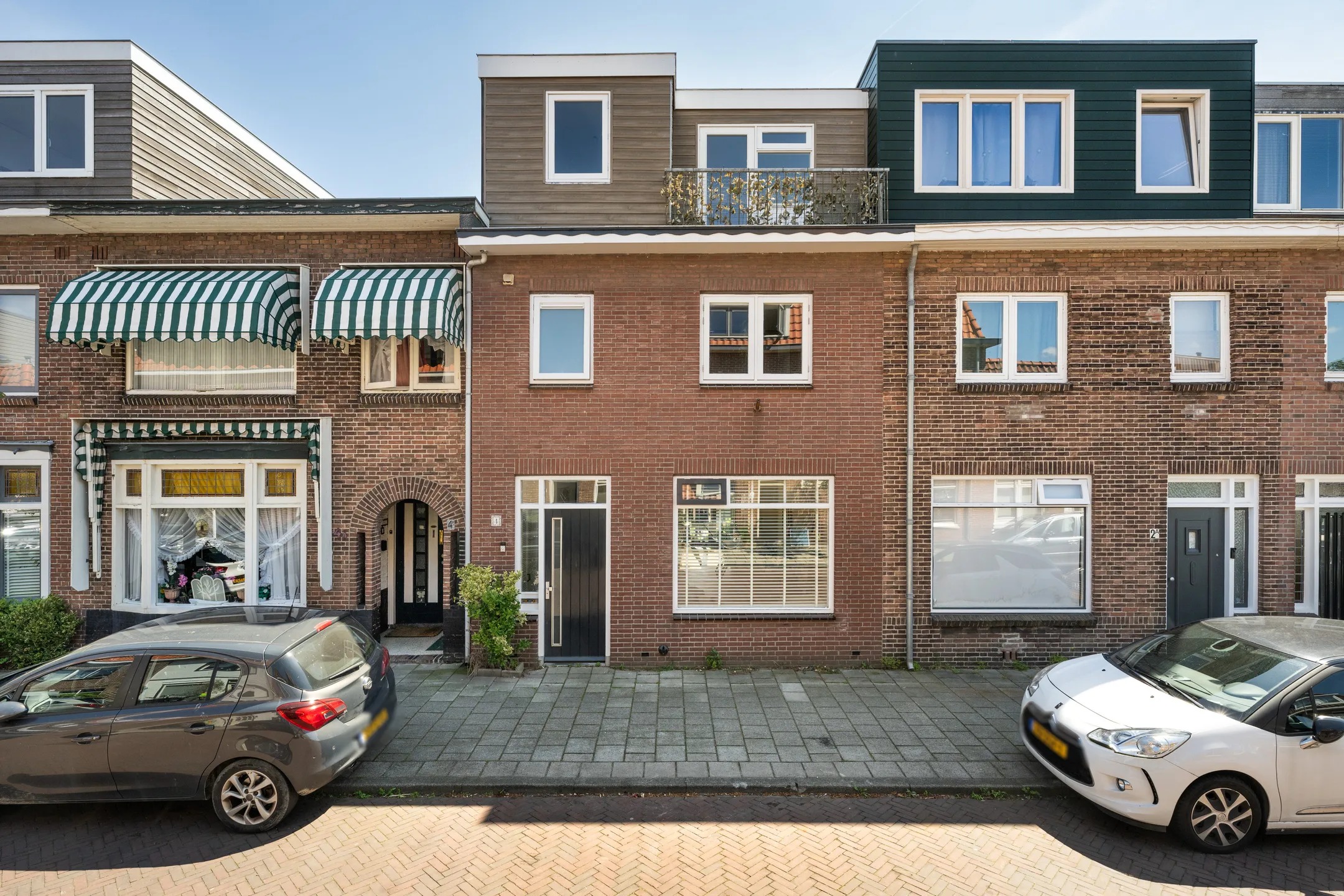 Tussenwoning Van 't Hoffstraat 4 in Haarlem
