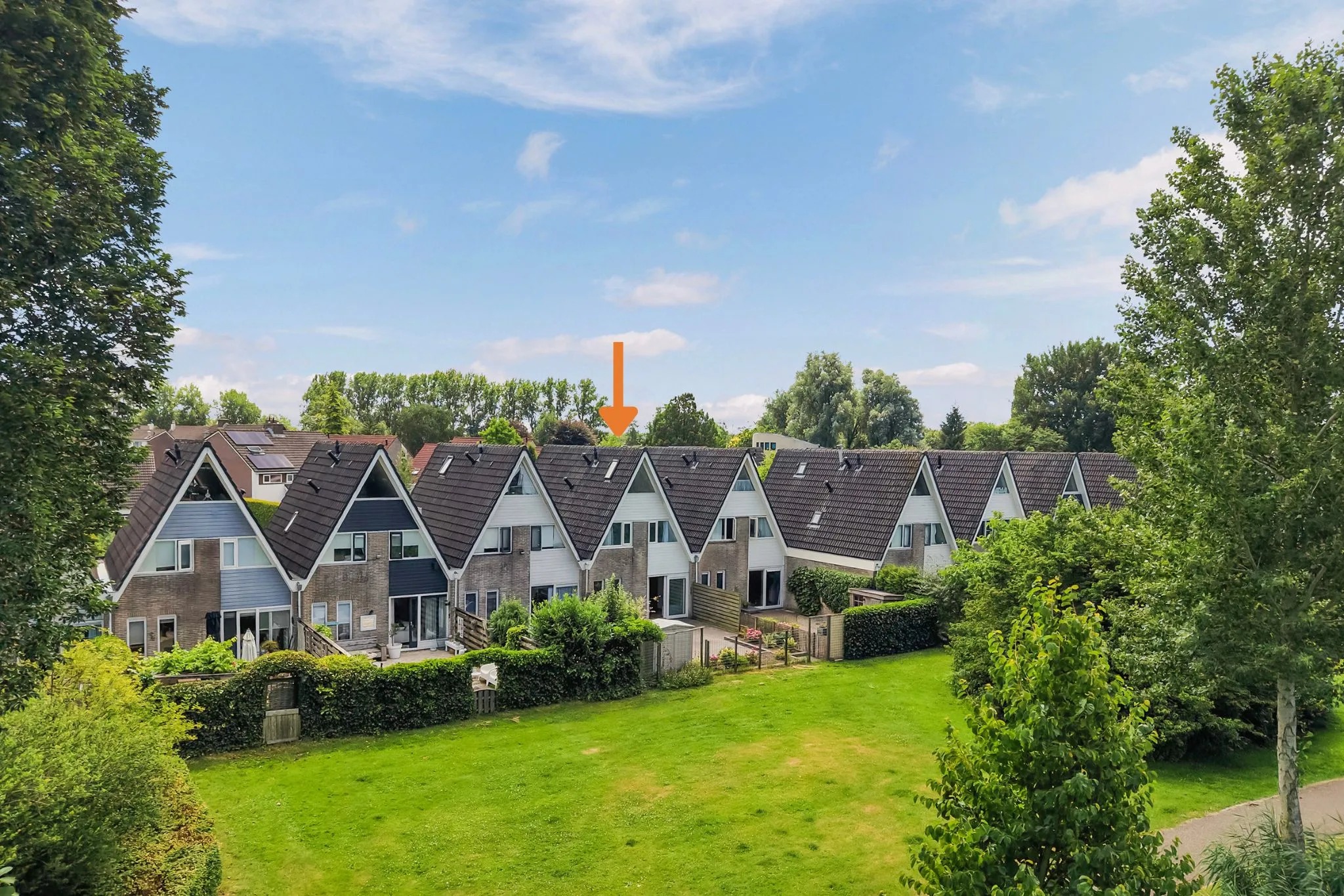 Tussenwoning Taniaburg 82 in Leeuwarden