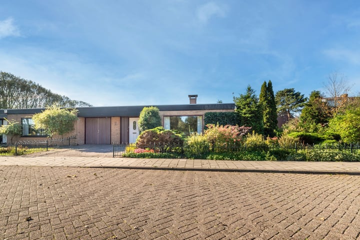Bungalow, hoekwoning Denderstraat 17 Heemskerk