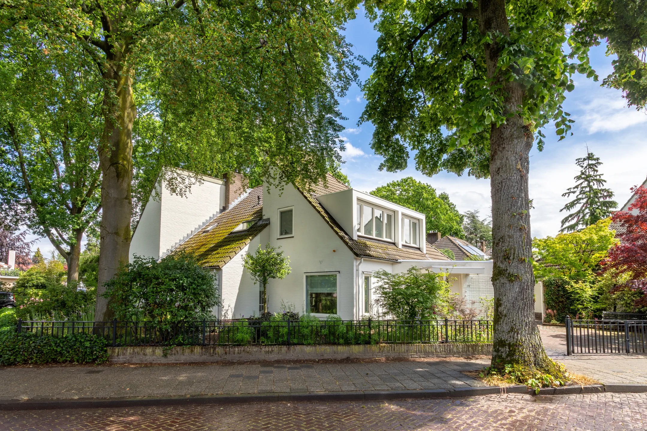 Halfvrijstaande woning Warandelaan 28 in Helmond