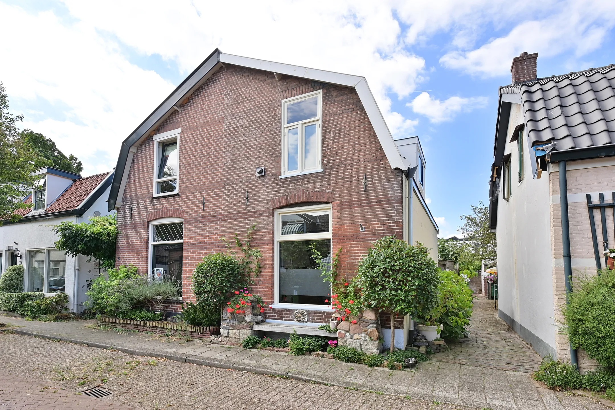 2-onder-1-kapwoning Verbindingslaan 23 in Bussum