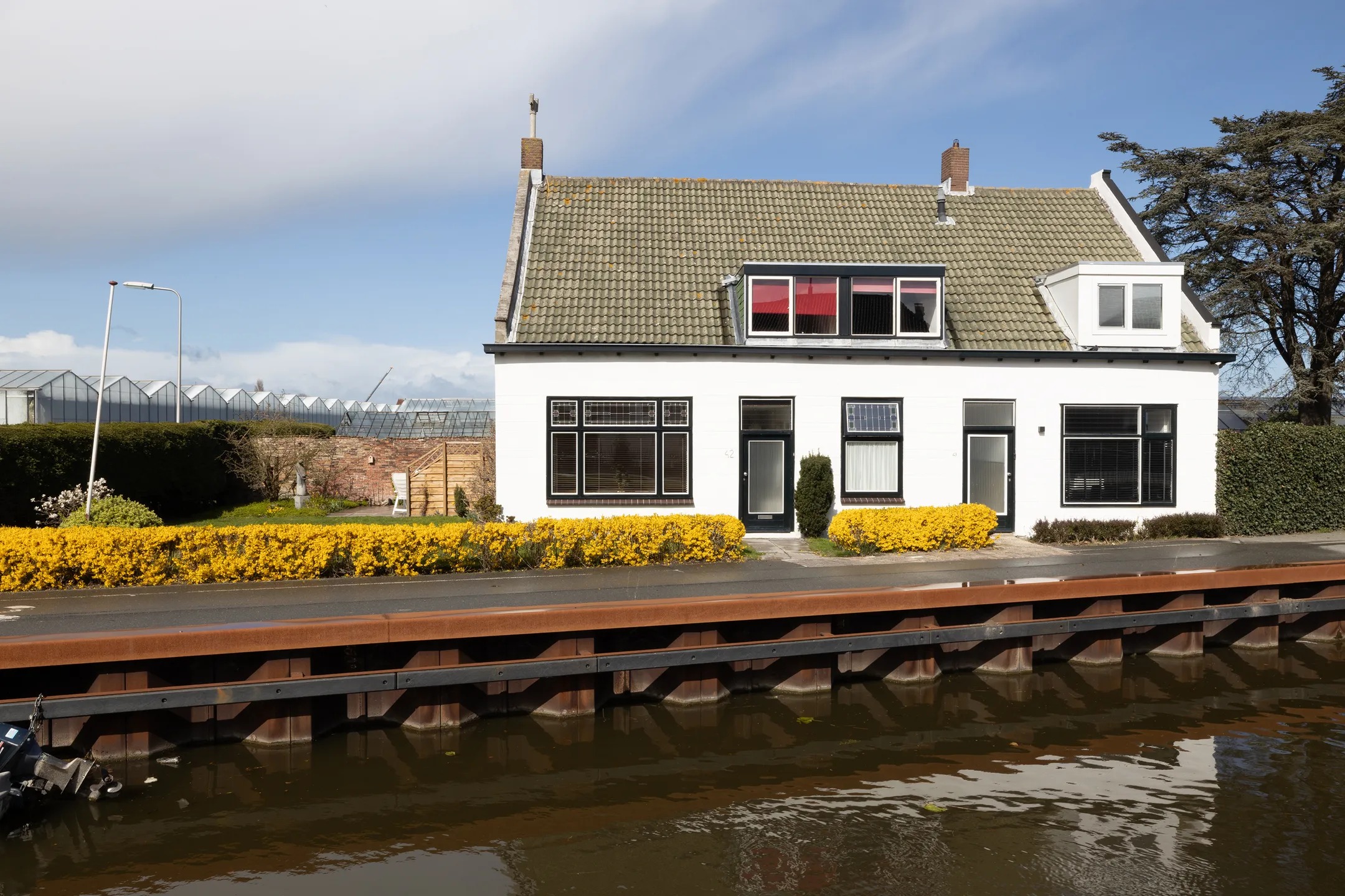 2-onder-1-kapwoning Vredebestlaan 42 in Poeldijk