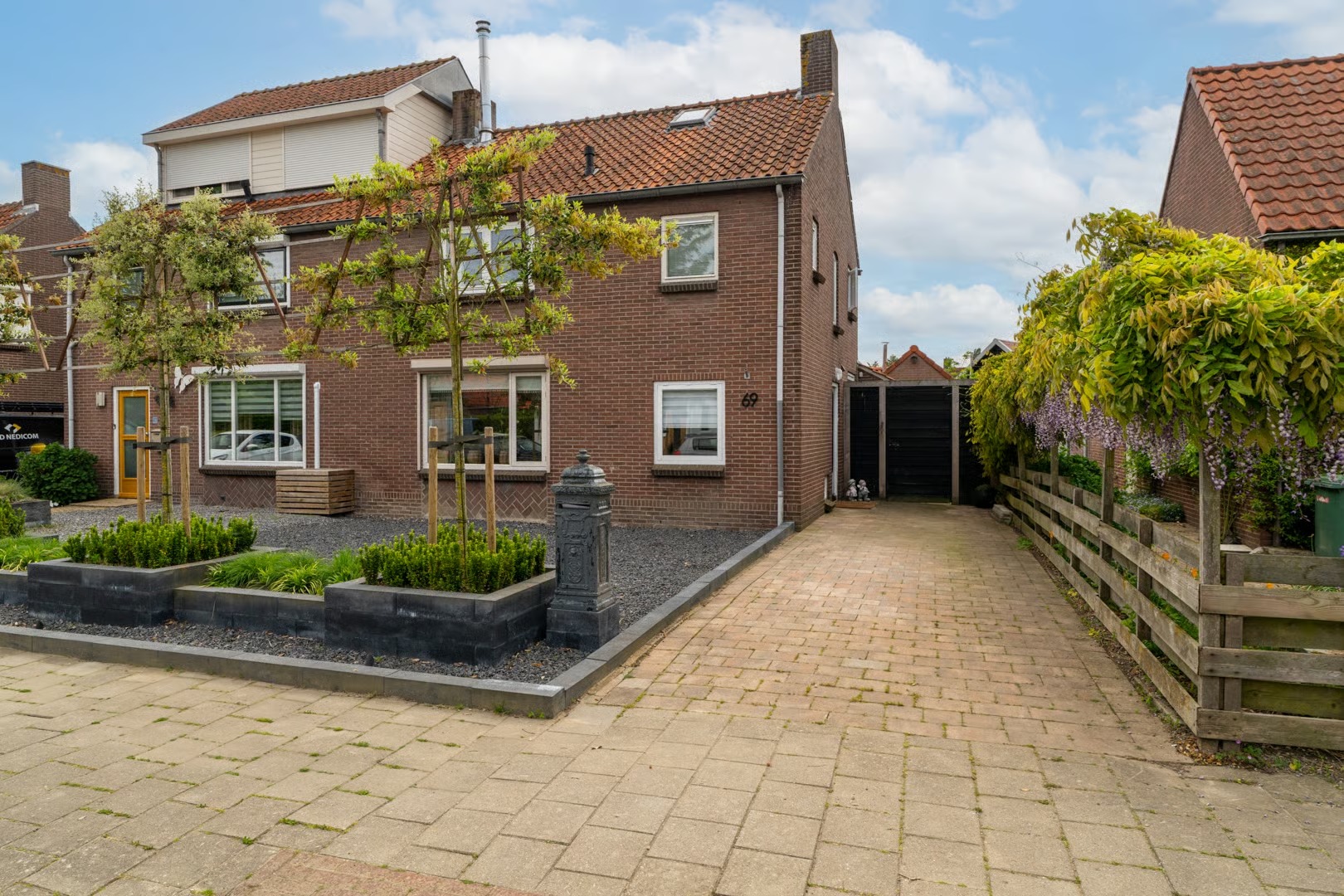 2-onder-1-kapwoning Dorpsstraat 69 in Rijswijk (NB)