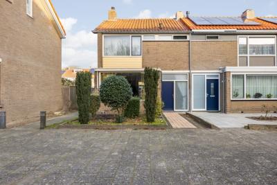 Hoekwoning Naundorffstraat 23 in Breda