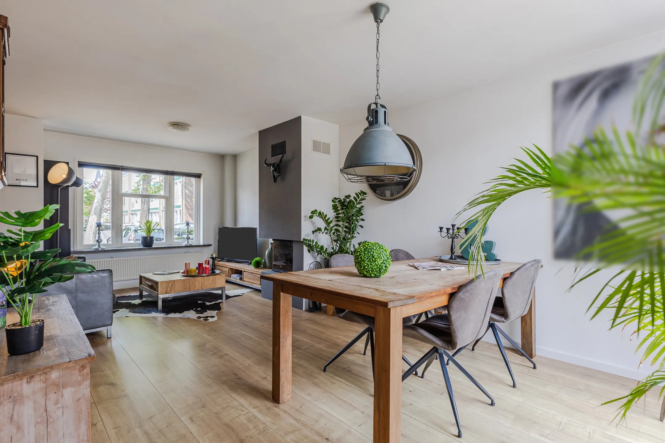 Hoekwoning Tuinstraat 45 in Zaandijk