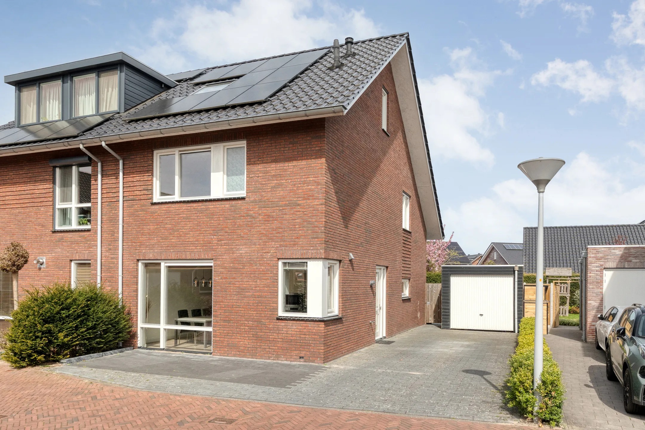 2-onder-1-kapwoning Hogenhofstraat 4 in Zwolle