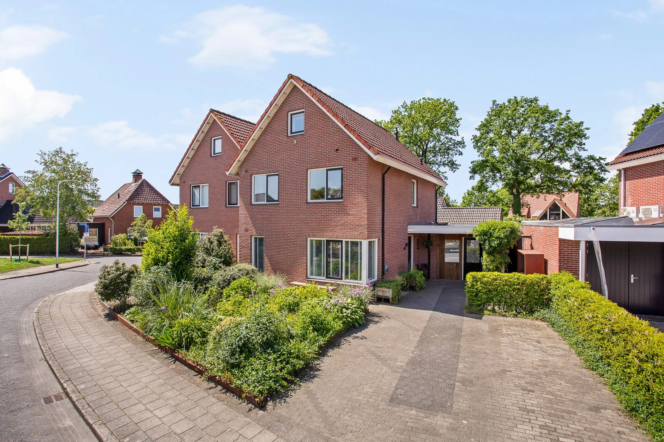Halfvrijstaande woning IJsvogelstraat 38 in de Lutte