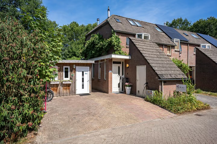 Hoekwoning Dingspil 45 in Borger