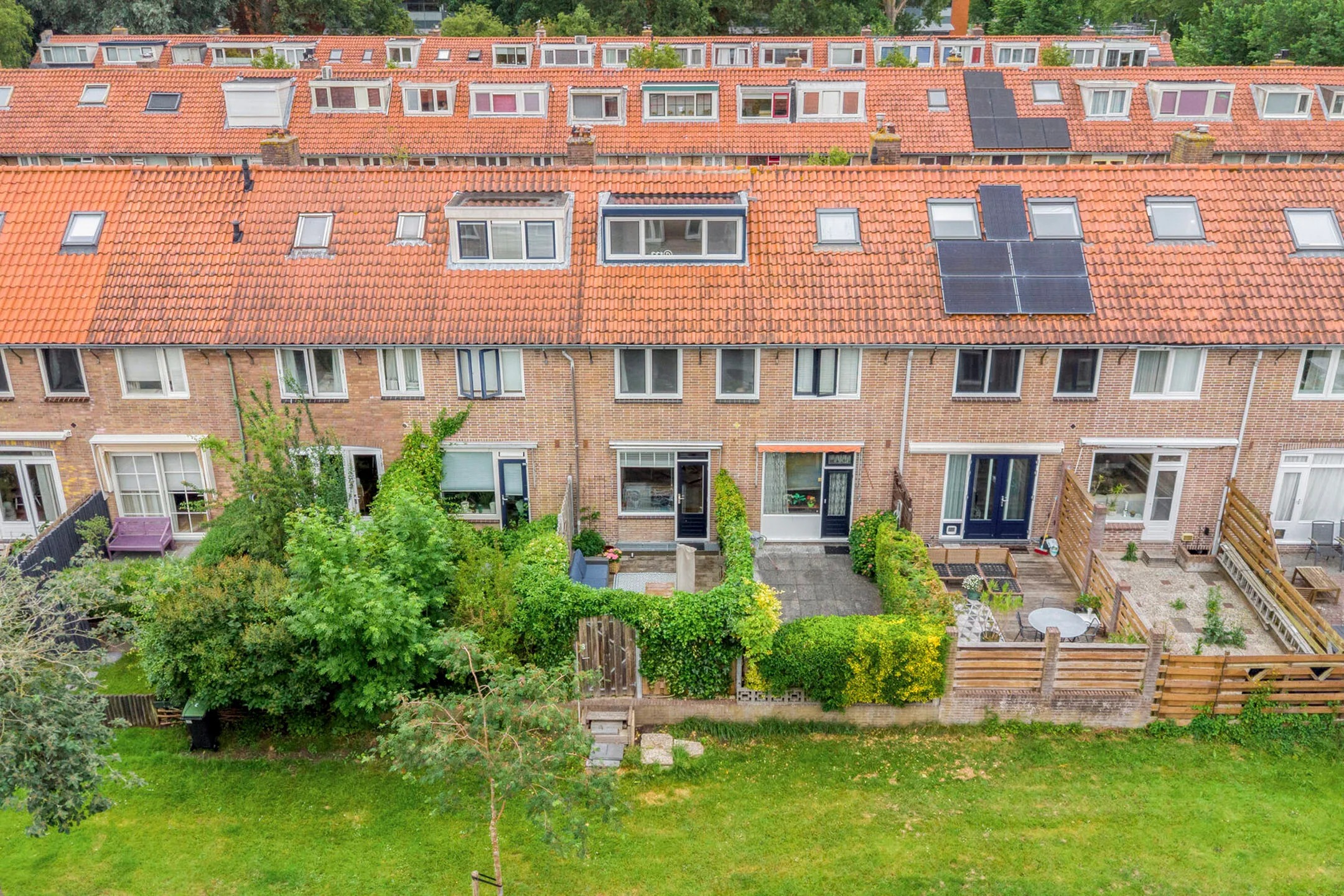 Tussenwoning (split-level woning) Madeliefstraat 8 in Alkmaar