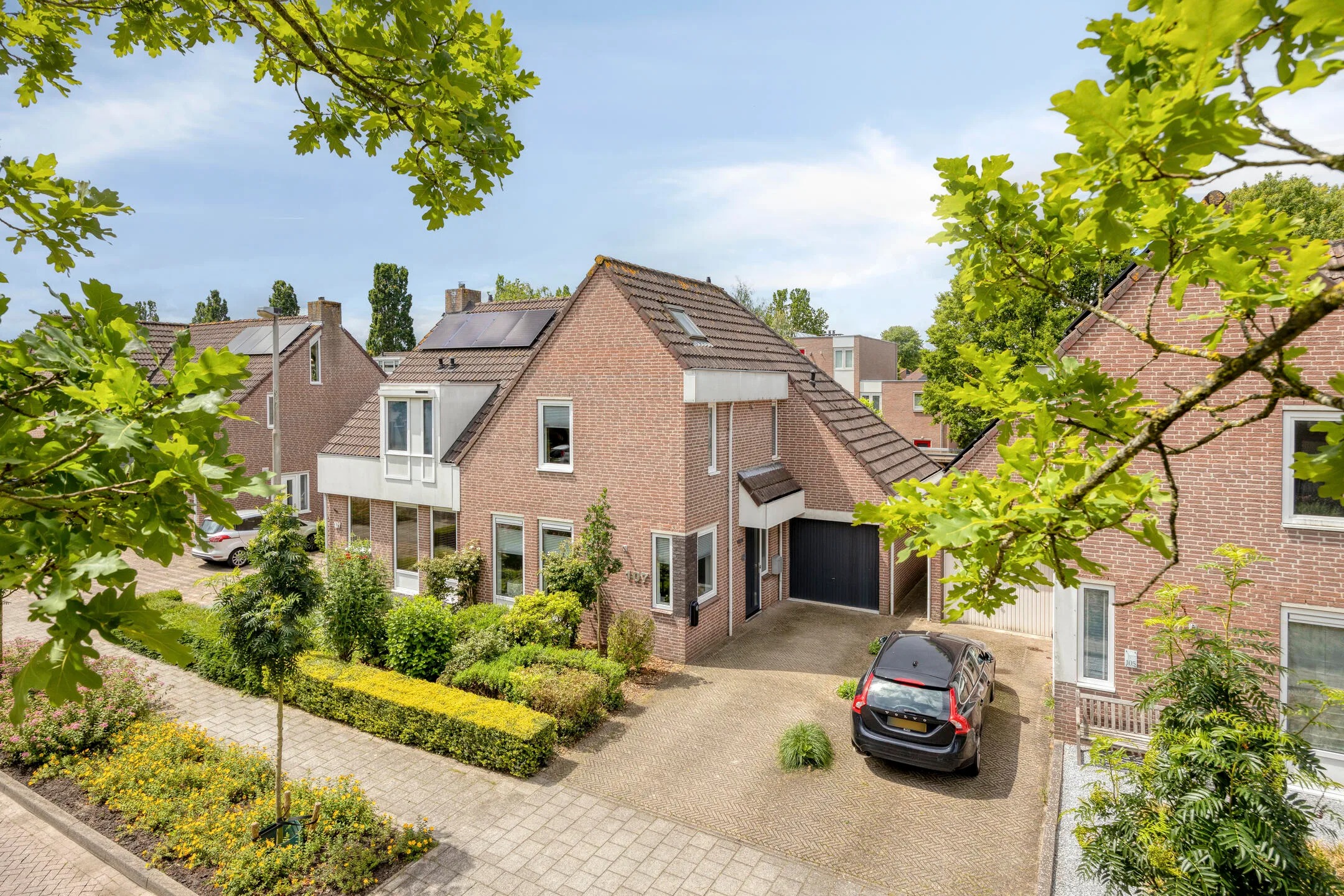 2-onder-1-kapwoning Torenstraat 107 in Drunen