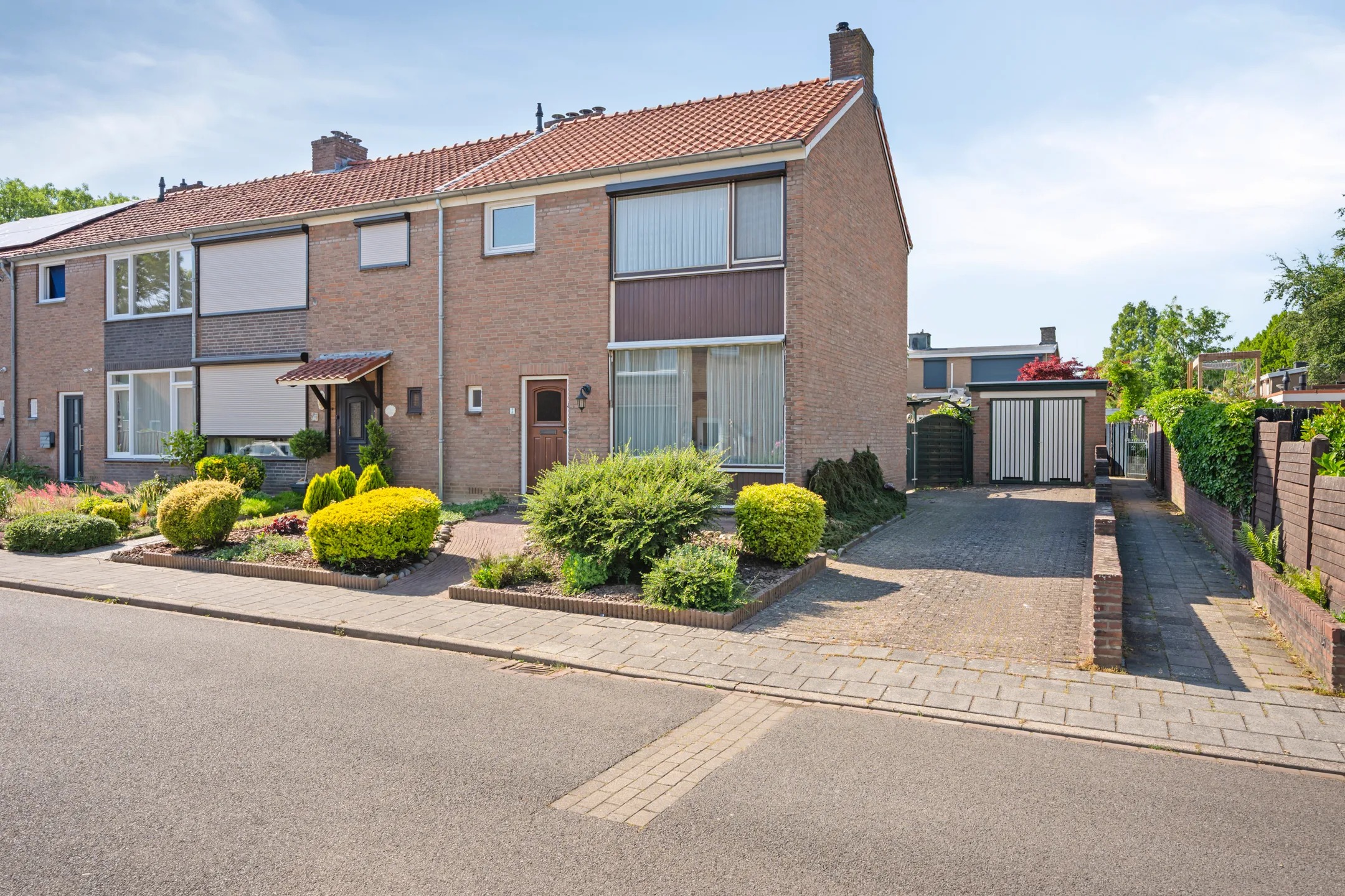 Hoekwoning Hustinxstraat 7 in Geleen