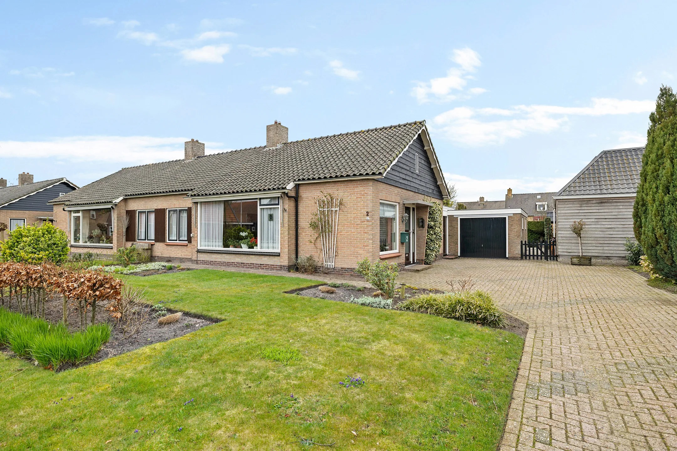 2-onder-1-kapwoning De Halewei 2 in Damwâld