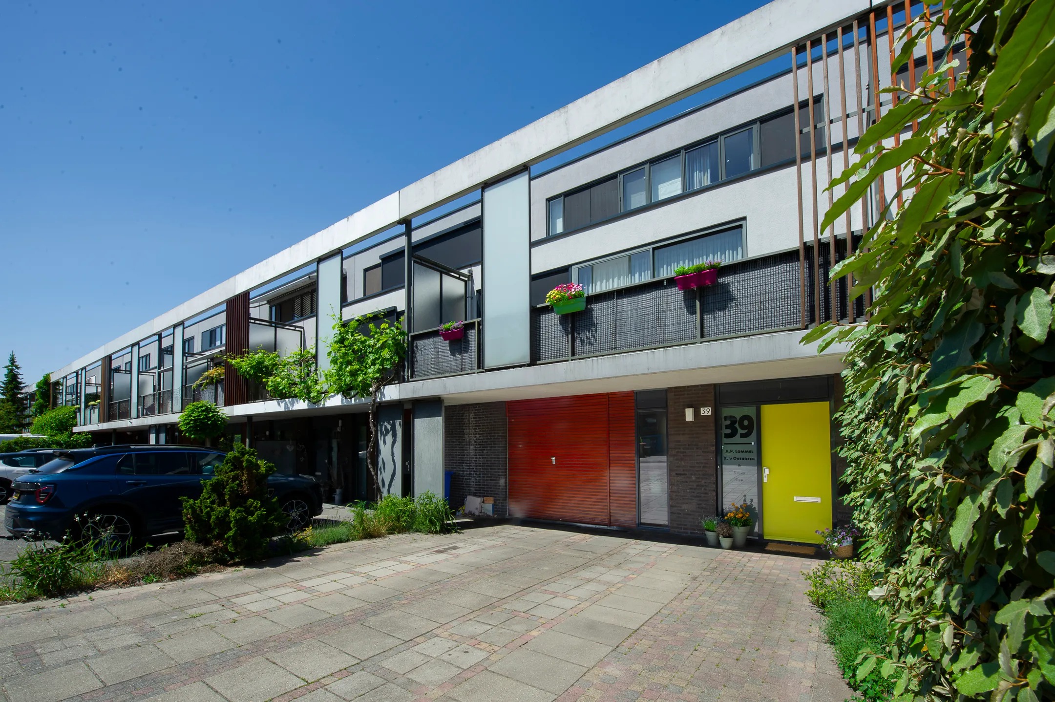 Geschakelde woning (drive-in woning) Raad van Europalaan 39 in Delft