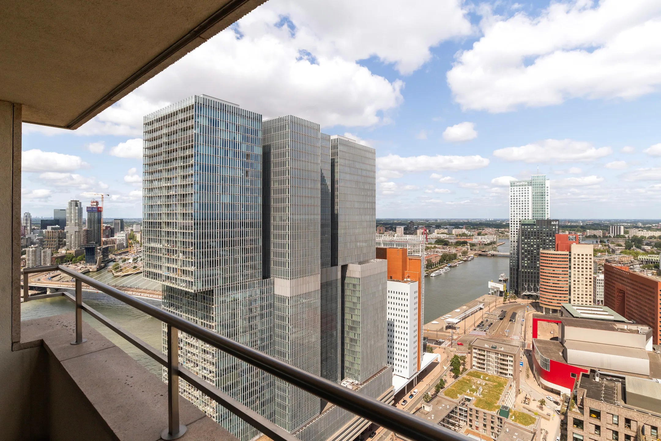 Portiekwoning Van der Hoevenplein 185 in Rotterdam