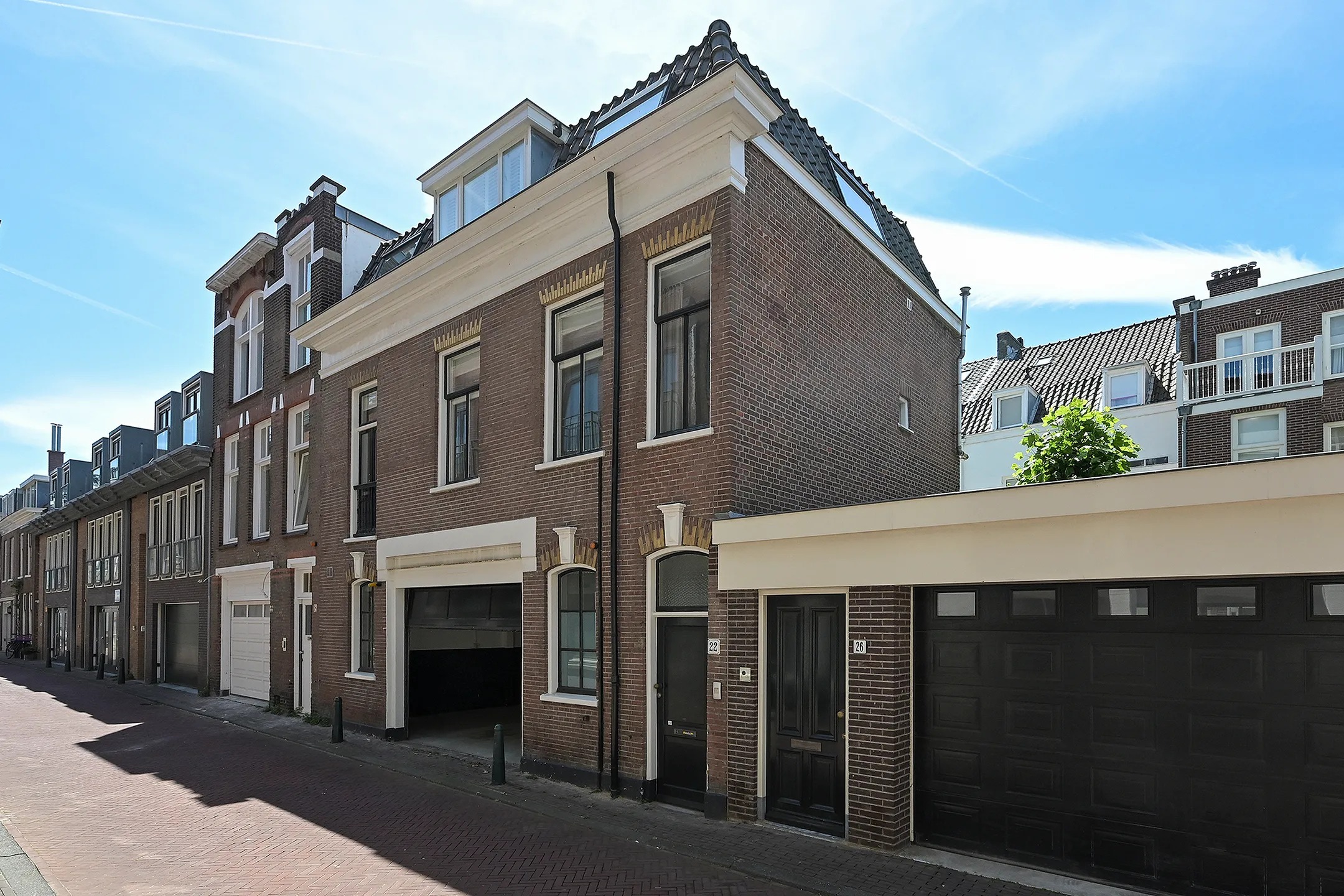 Tussenwoning Laan van Roos en Doorn 22 in Den Haag