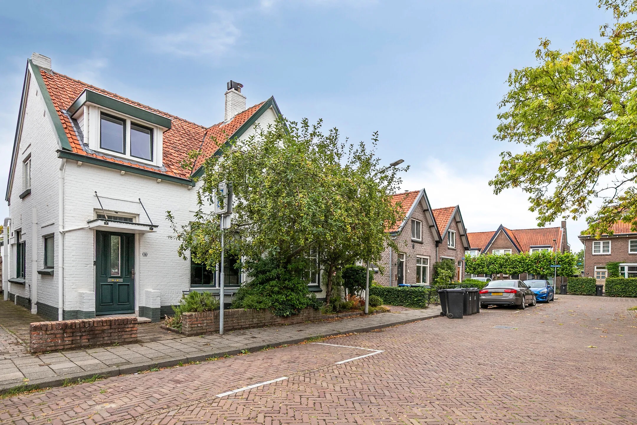 2-onder-1-kapwoning Emmastraat 14 in Goes