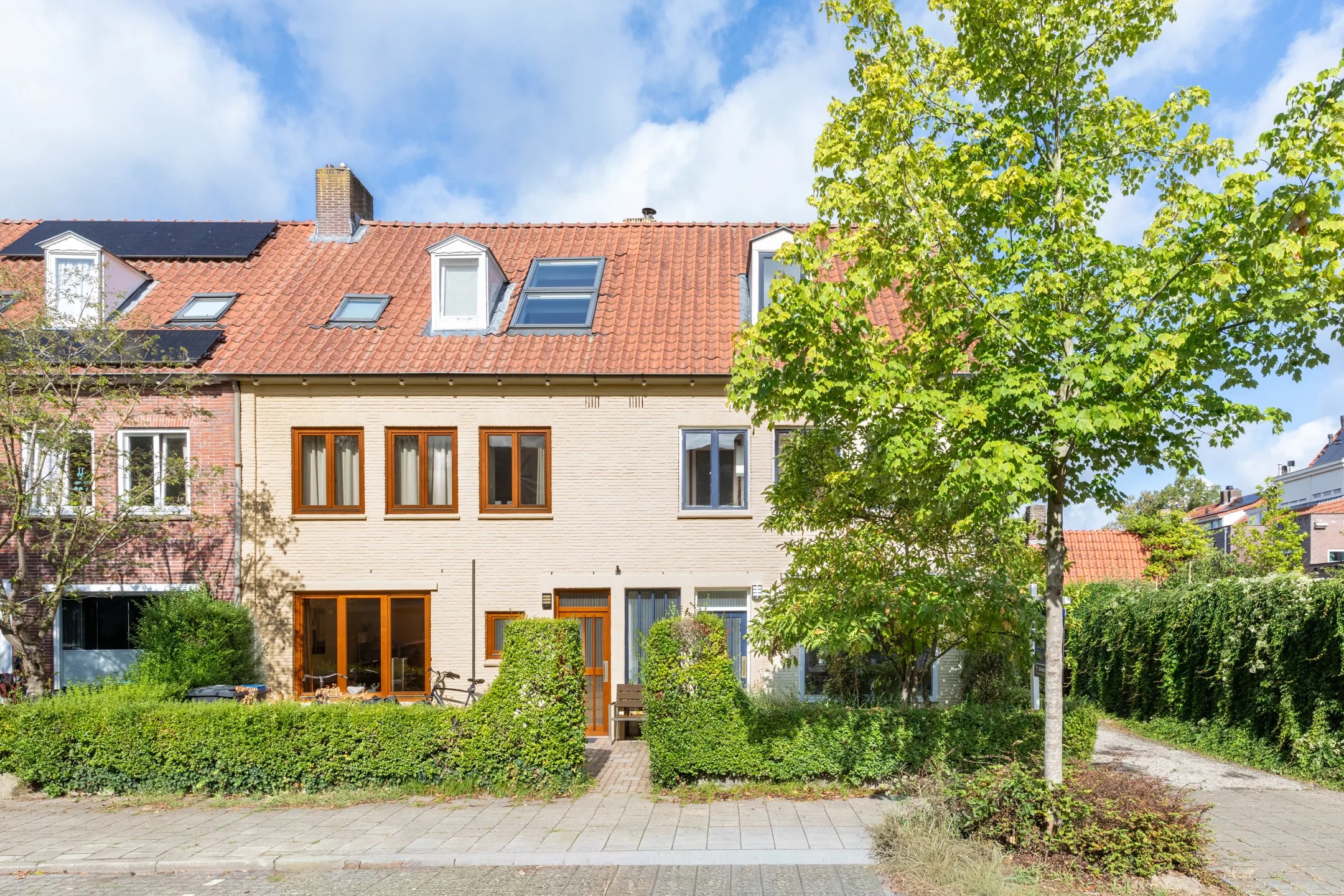 Hoekwoning Jan van Heelustraat 4 in Eindhoven