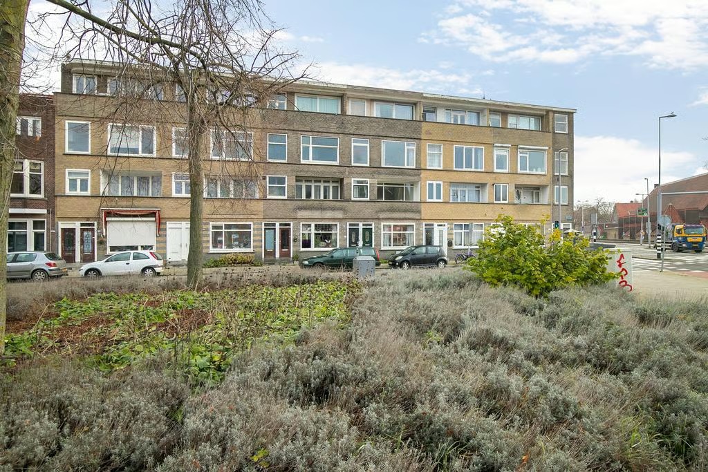 Benedenwoning Randweg 148 B in Rotterdam