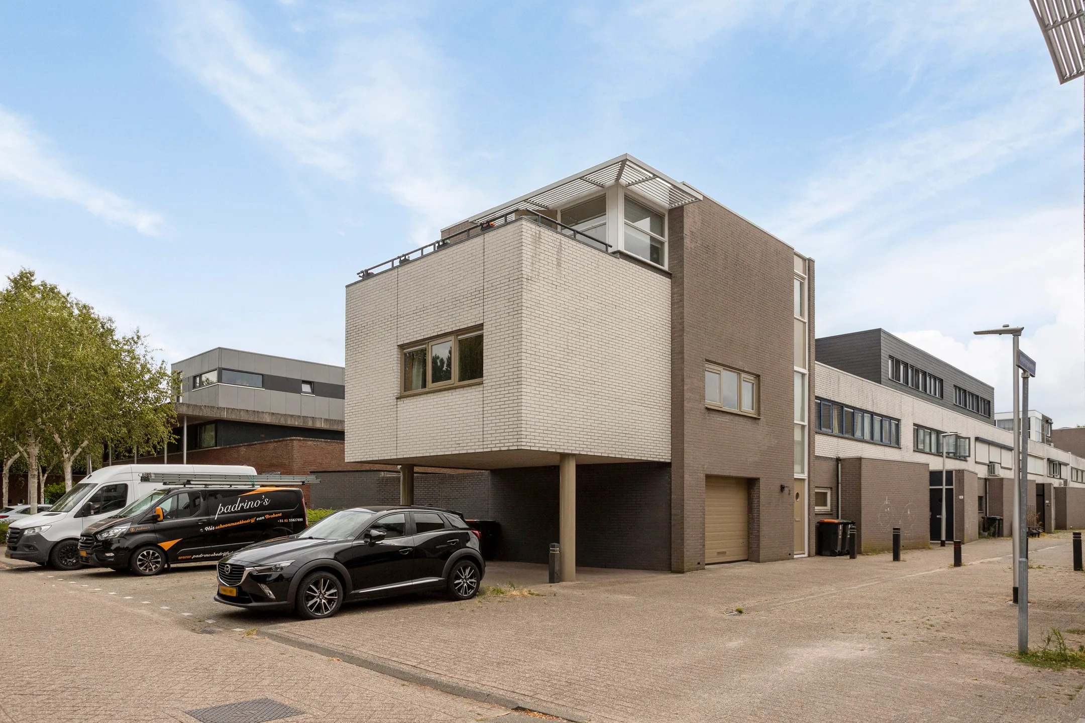 Hoekwoning Munstergeleenhof 2 in Tilburg