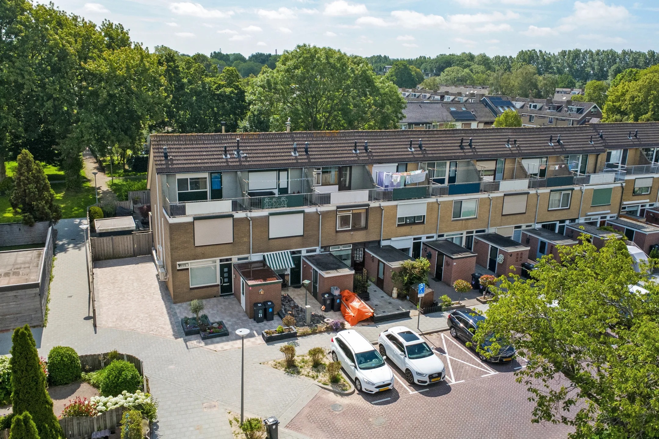Tussenwoning Maasstraat 25 in Rozenburg