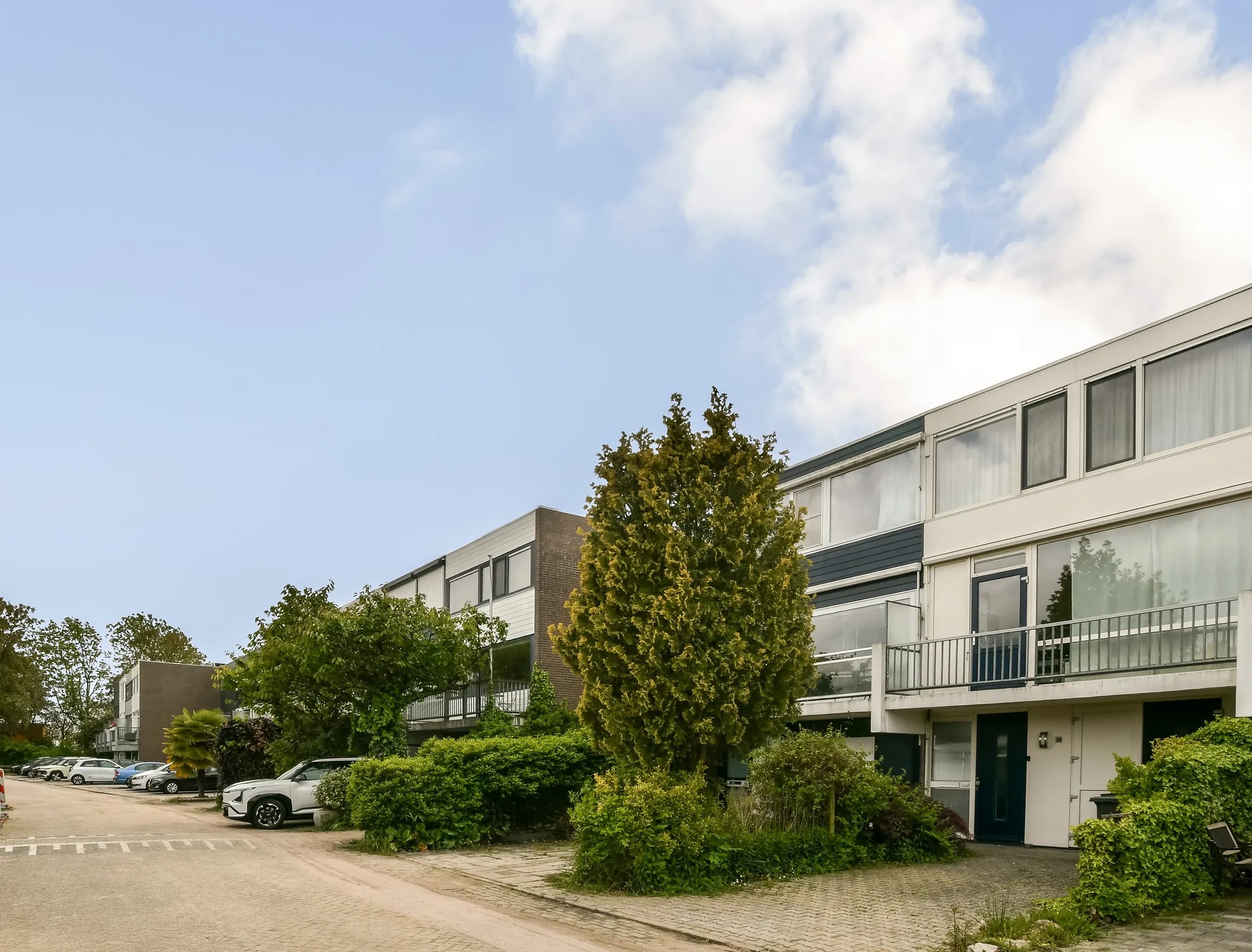 Eindwoning (drive-in woning) Muur 30 Uithoorn