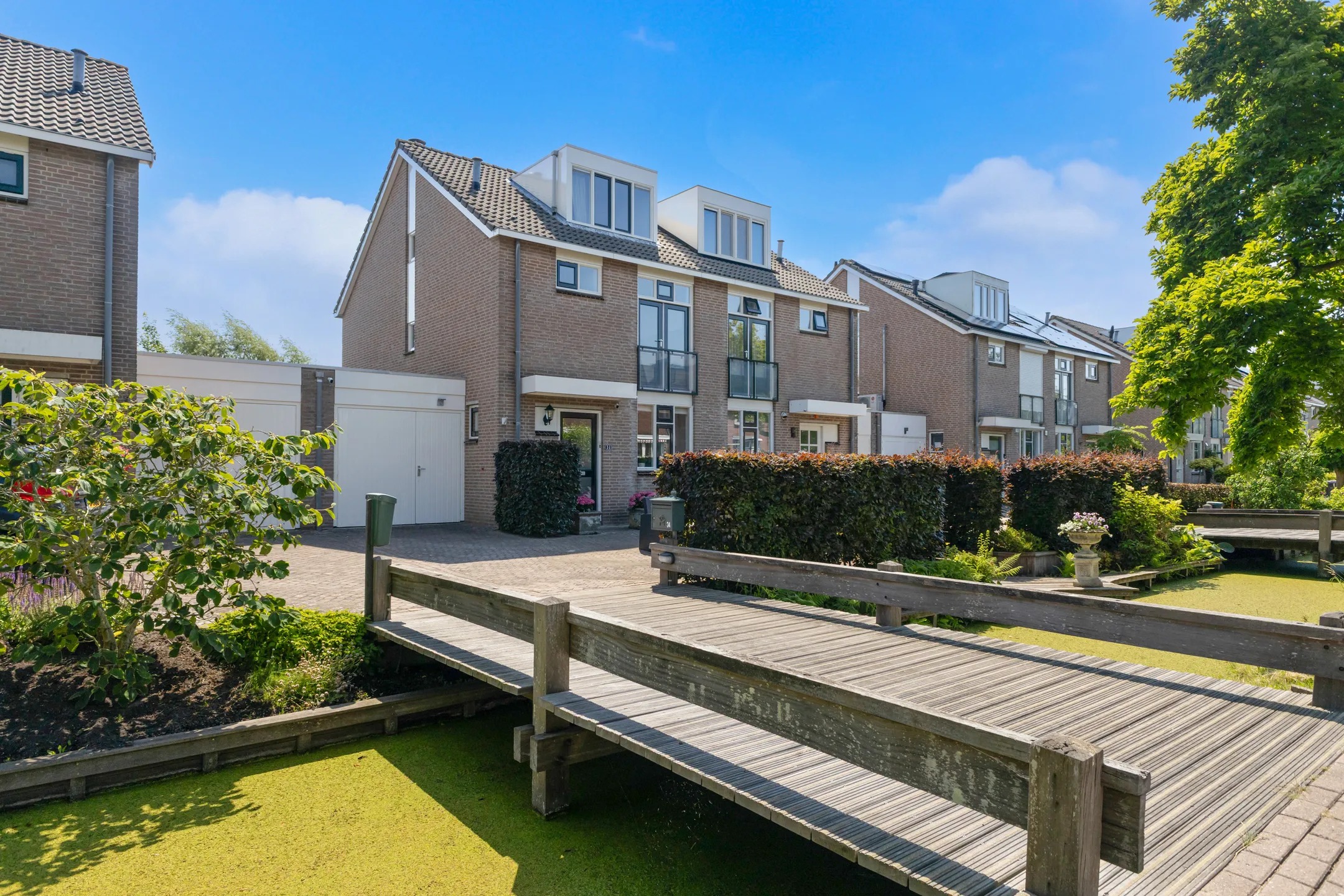 Geschakelde 2-onder-1-kapwoning Valkenburgerlaan 34 in Boskoop