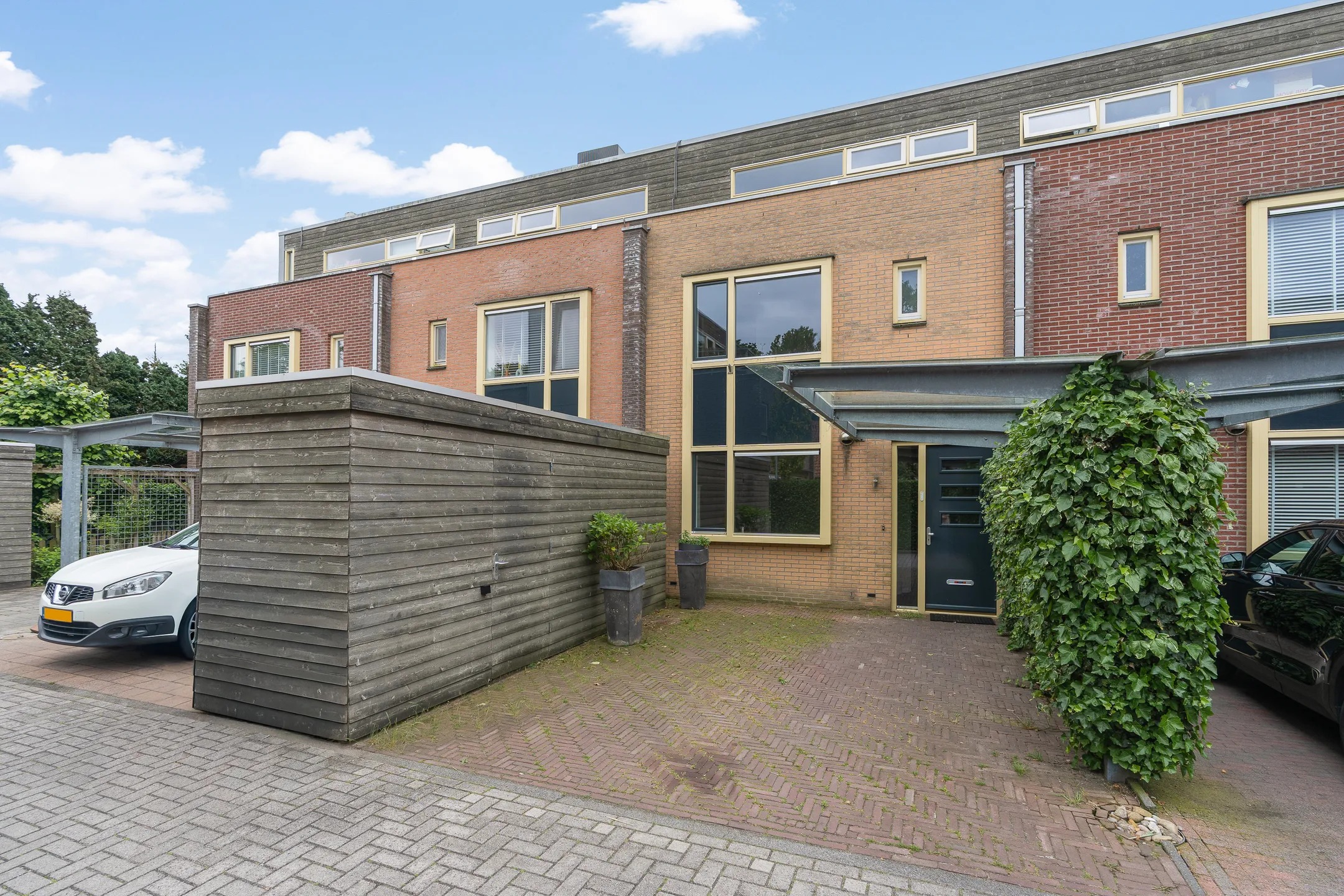 Tussenwoning Dominee Versteegtstraat 3 in Loosdrecht