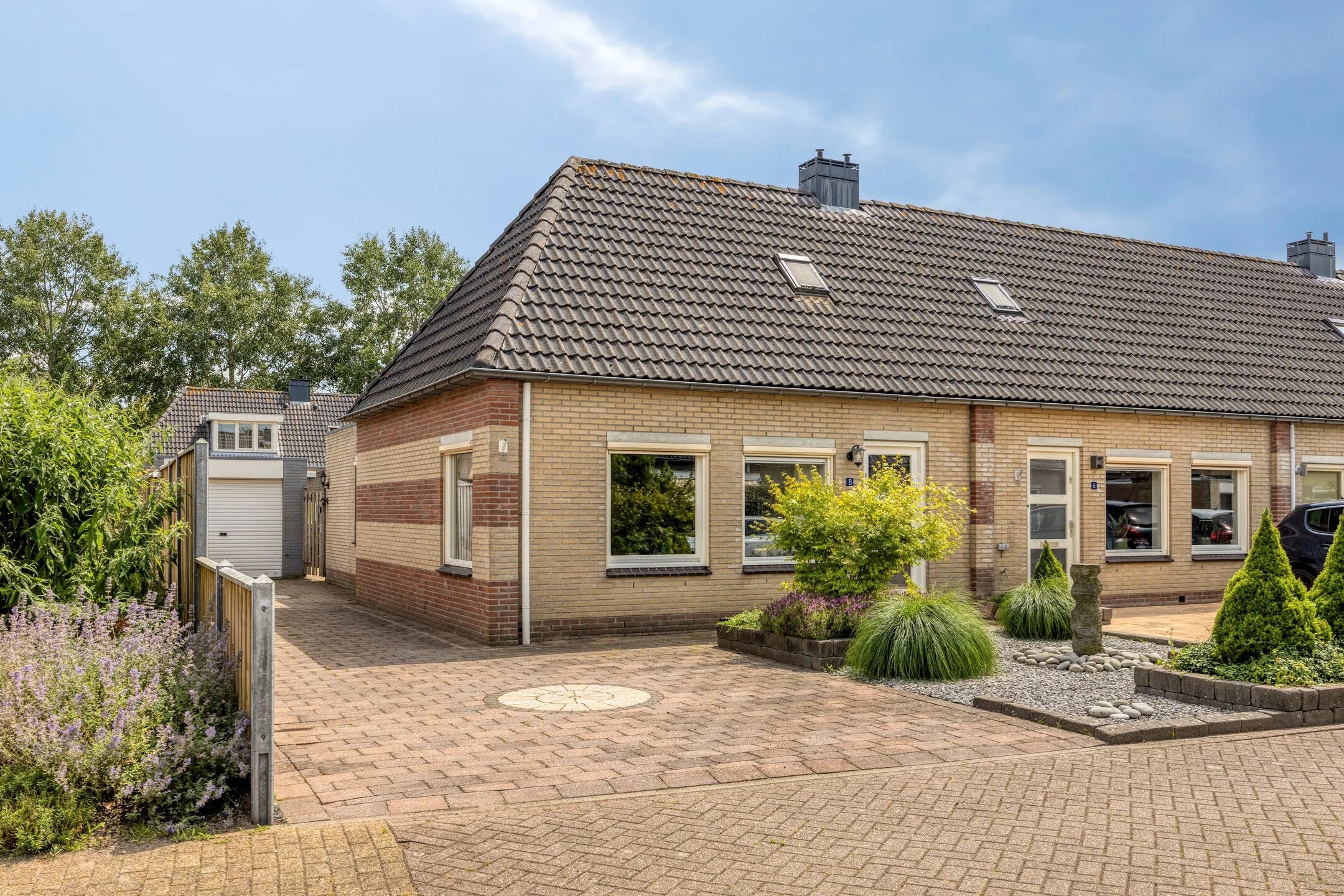 Hoekwoning Kloosteregge 8 in Scherpenzeel
