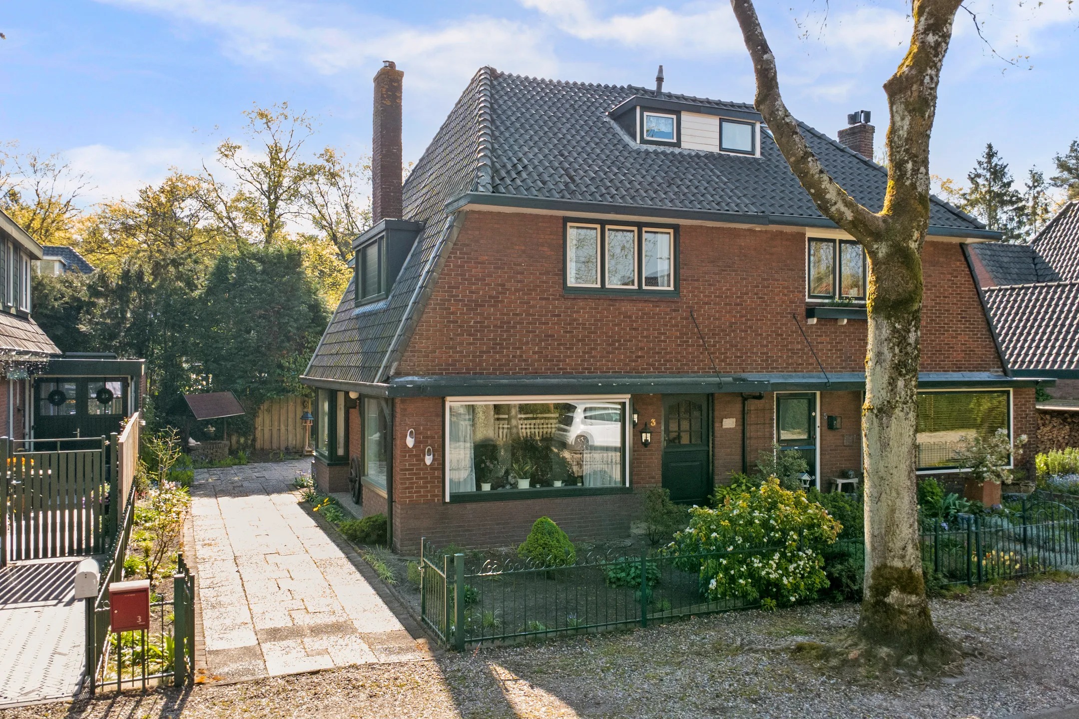 2-onder-1-kapwoning Oosterspoorlaan 3 in Hollandsche Rading