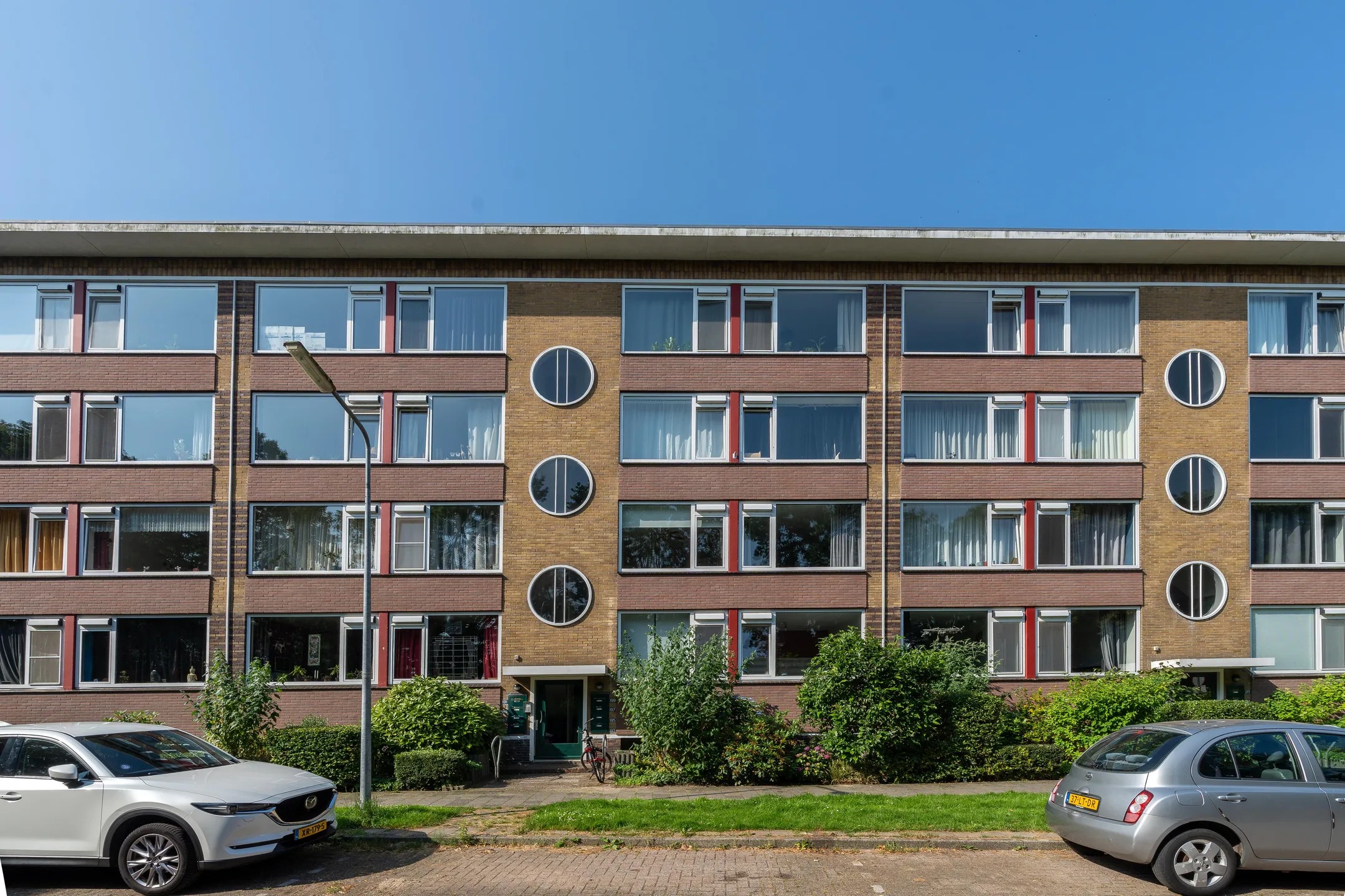 Portiekflat Sportparklaan 195 in Weesp