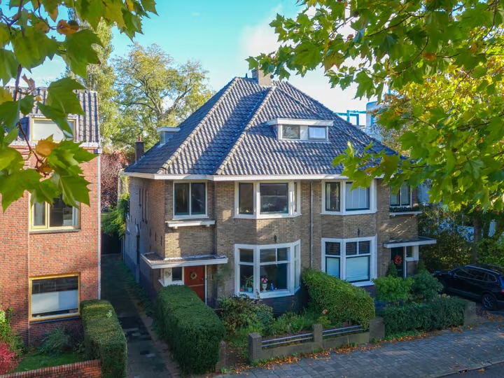 2-onder-1-kapwoning Juliana van Stolberglaan 7 in Alkmaar