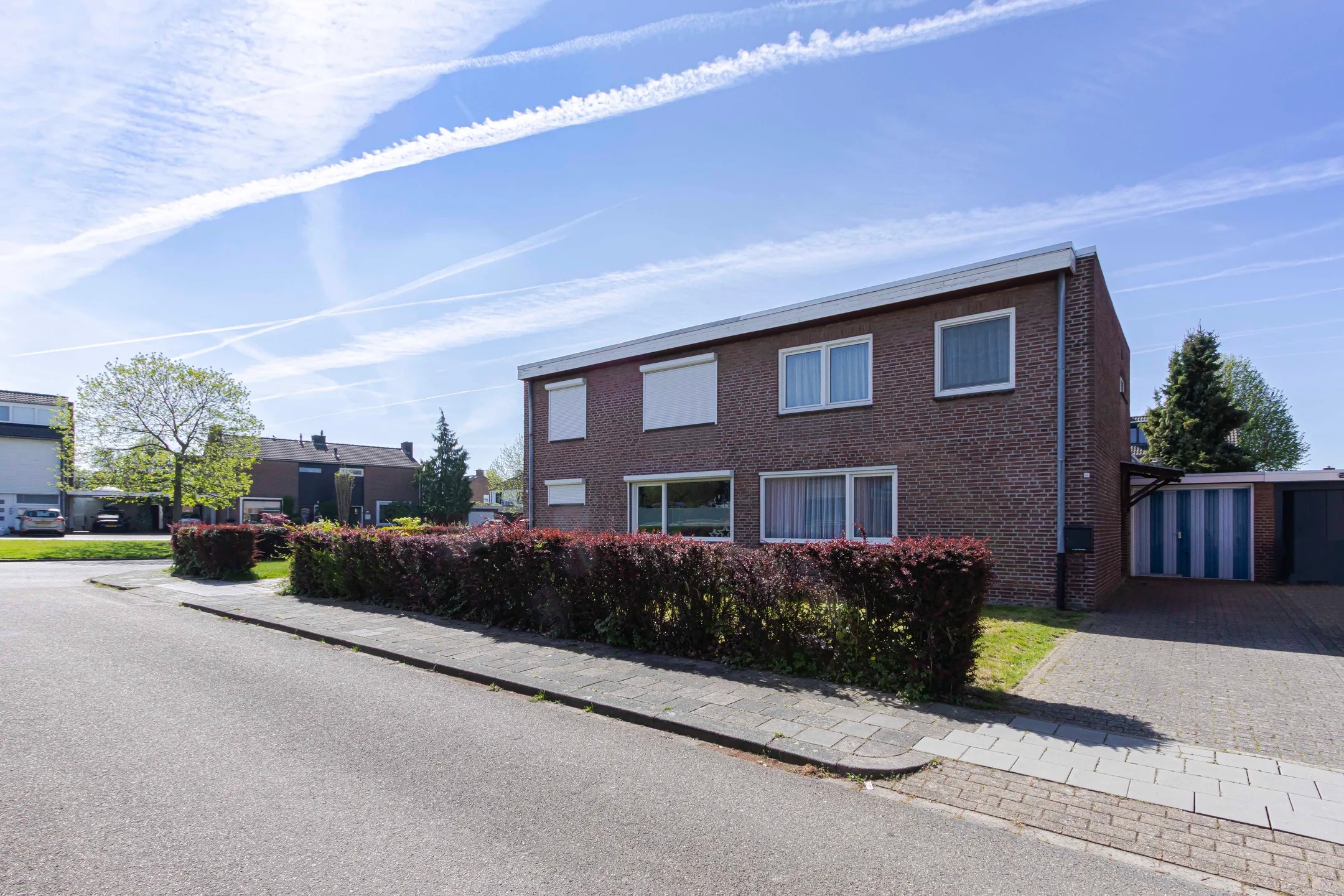 2-onder-1-kapwoning Berkenlaan 18 in Bunde