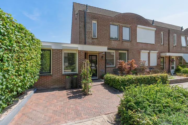 Hoekwoning Huijgenserf 10 in Hoevelaken