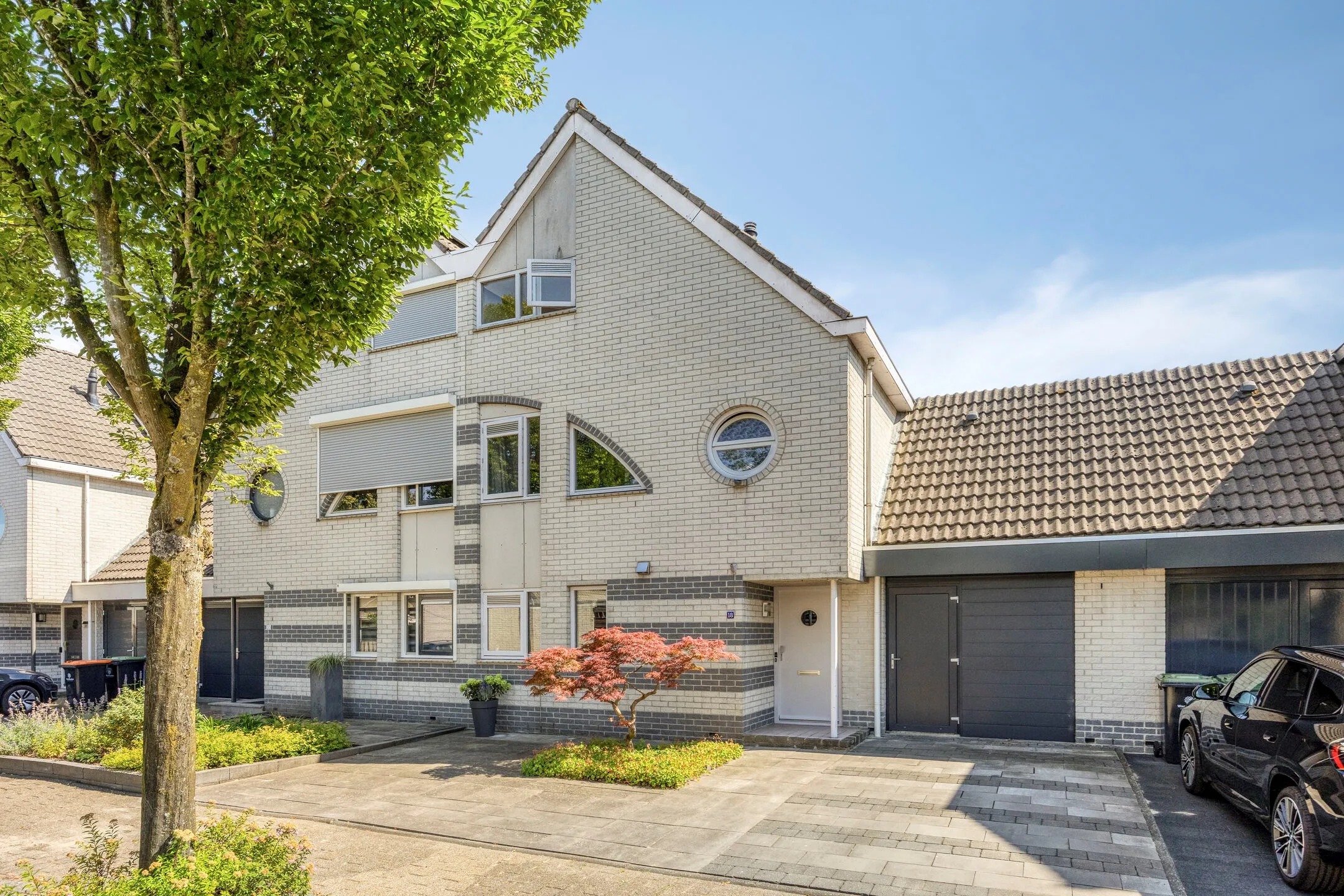 Geschakelde 2-onder-1-kapwoning Mevr.Mr. L. Ribbius Peletierstraat 18 in Gorinchem