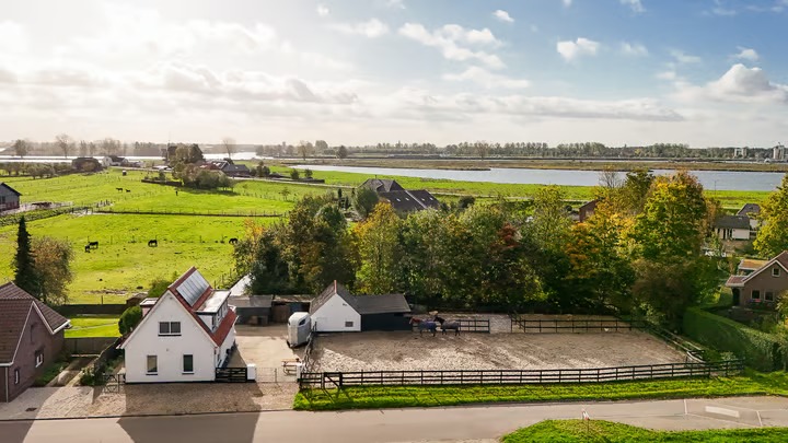 Vrijstaande woning Heuvelstraat 27 Alphen