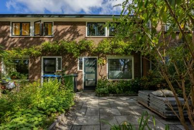 Eengezinswoning, tussenwoning Niersstraat 14 in Nijmegen