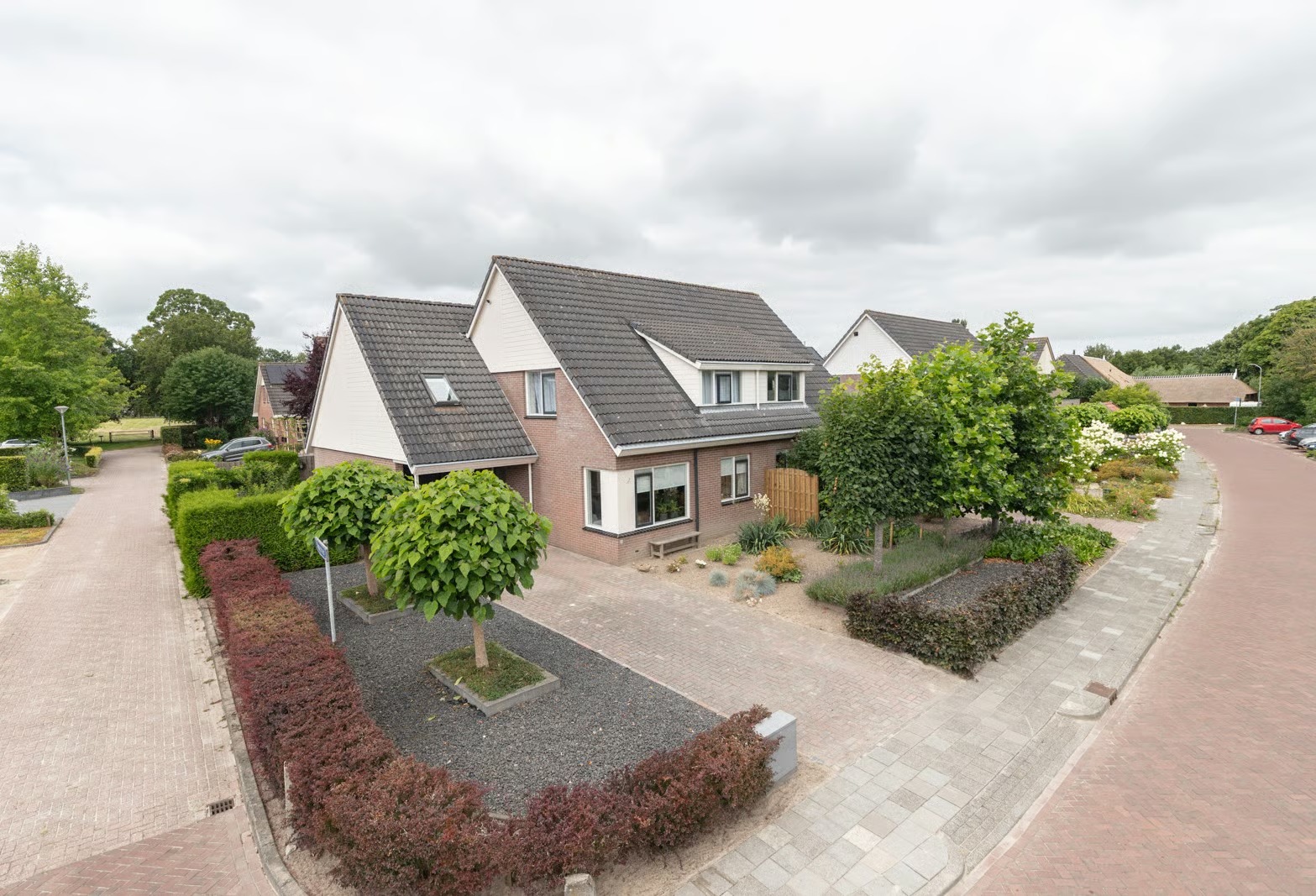 2-onder-1-kapwoning Esdoornstraat 8 in Noordhorn