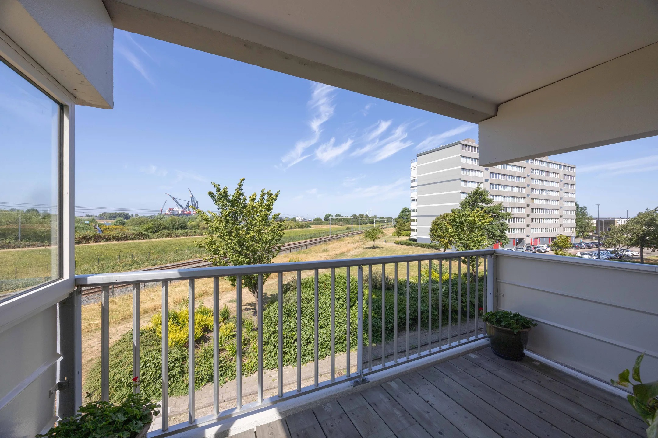 Portiekflat Merellaan 109 in Maassluis