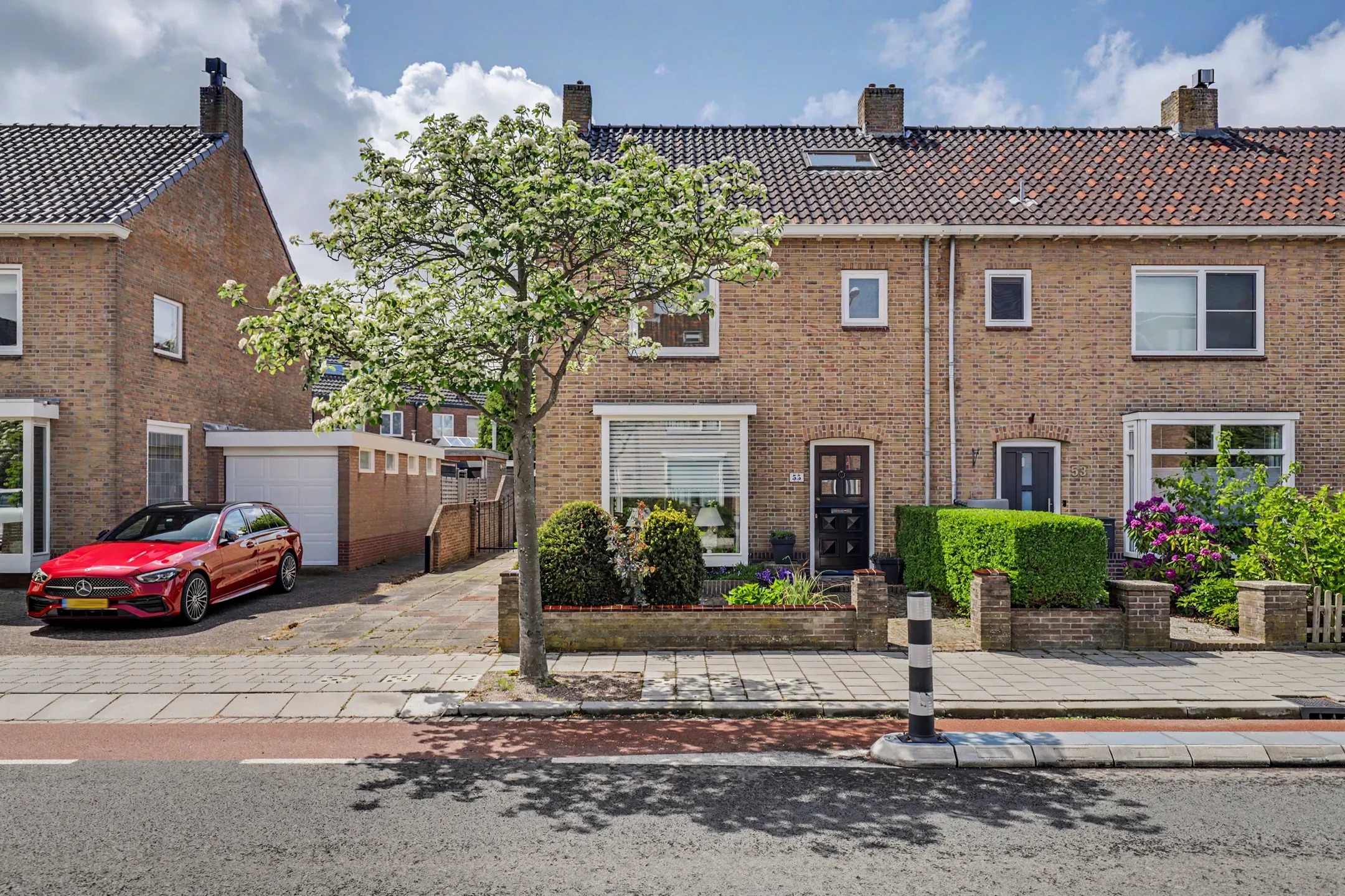 Hoekwoning Burgemeester Kampschöerstraat 55 in Monster