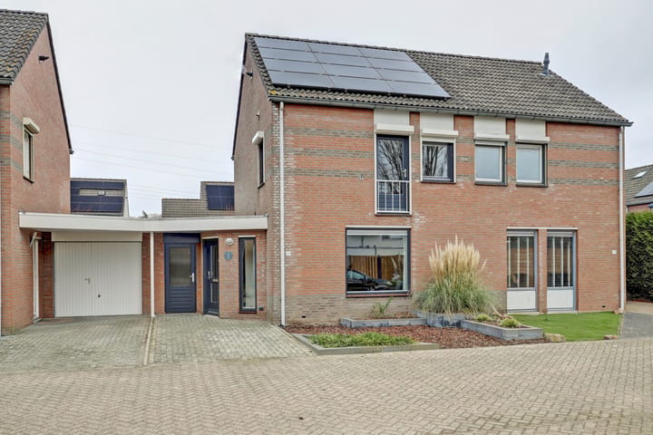 Geschakelde 2-onder-1-kapwoning Grevenbroekstraat 9 in Kessel