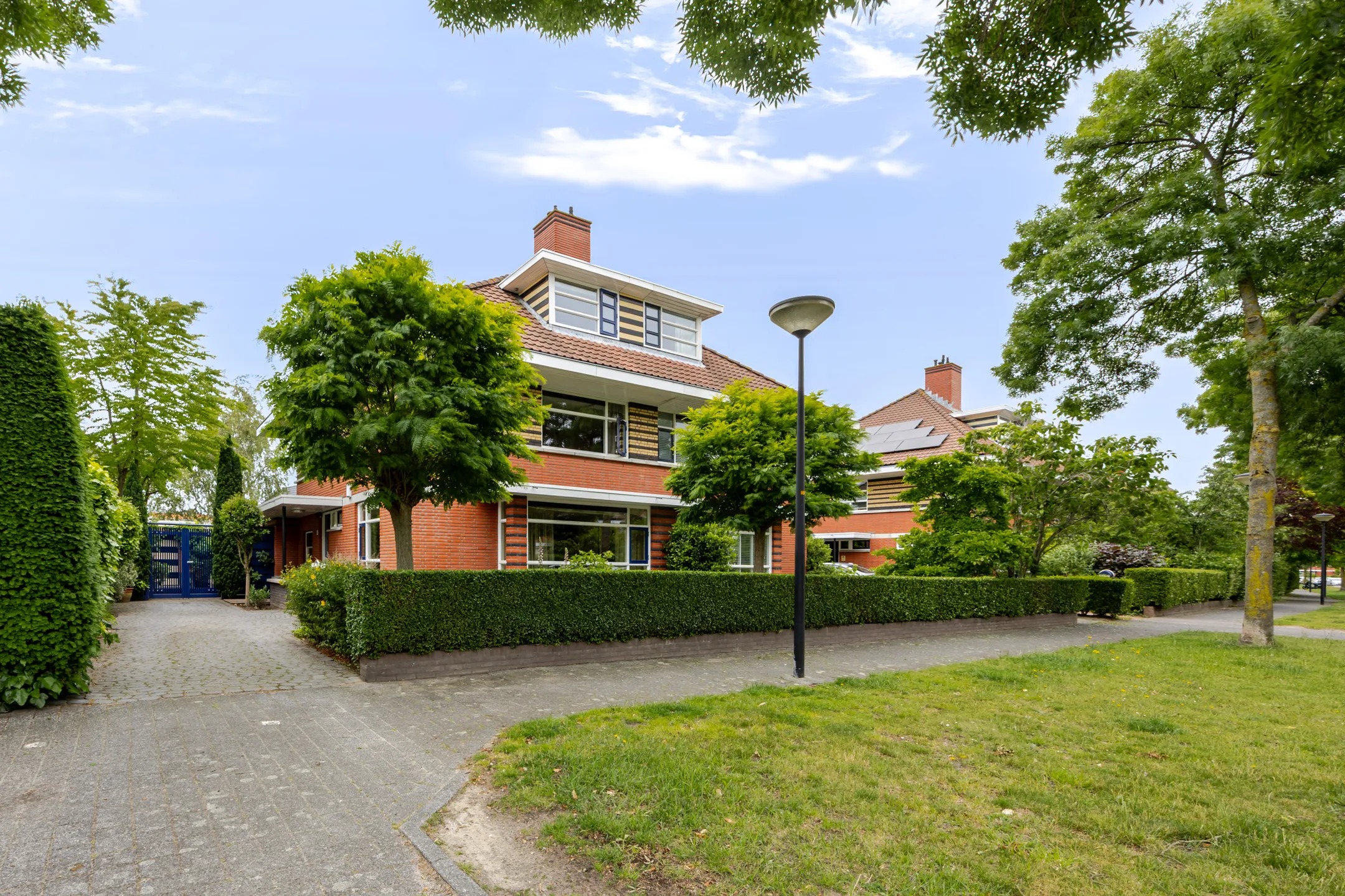 2-onder-1-kapwoning Treslonglaan 45 in Den Haag