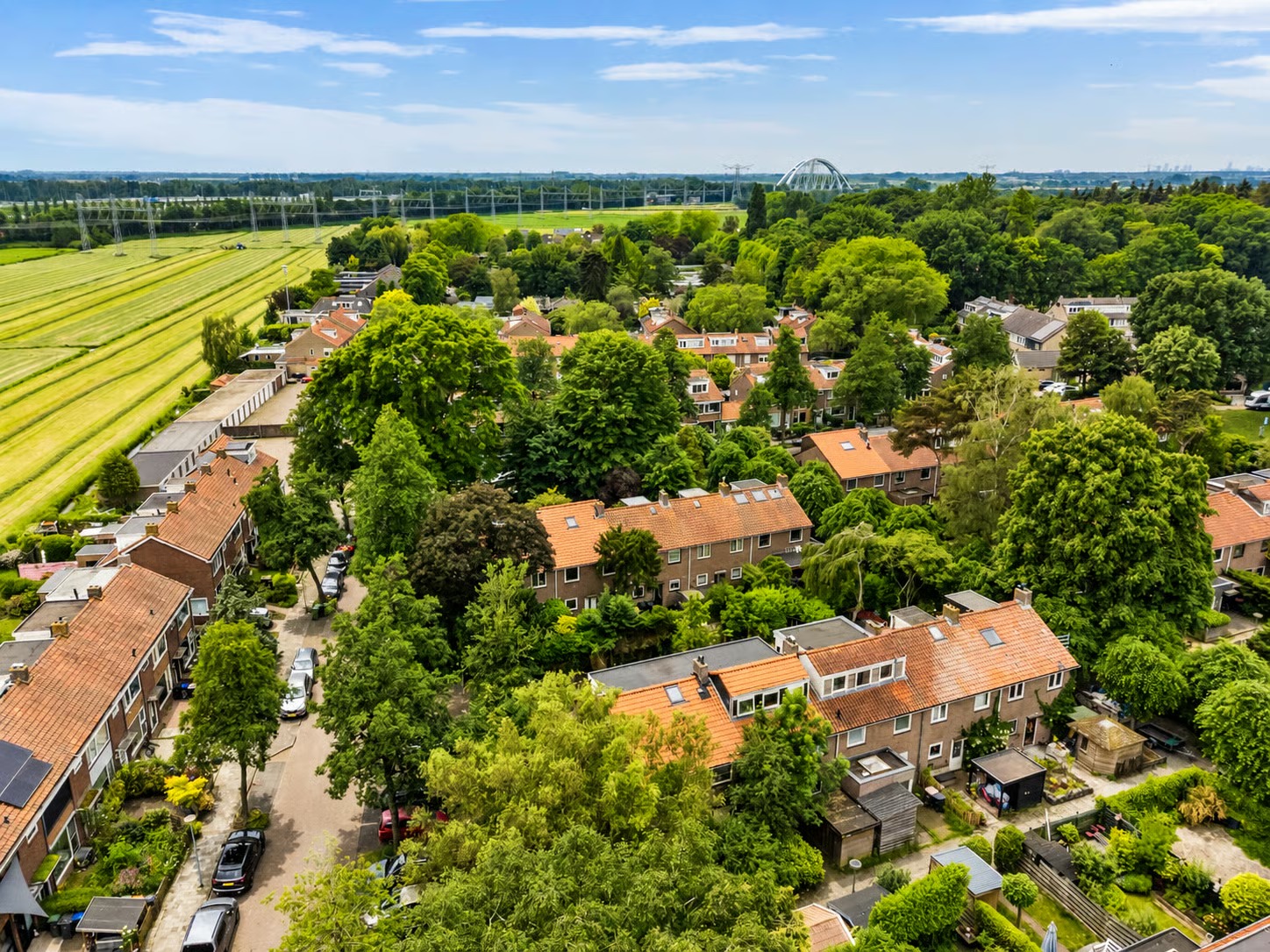 Tussenwoning van der Helstpark 75 in Muiderberg