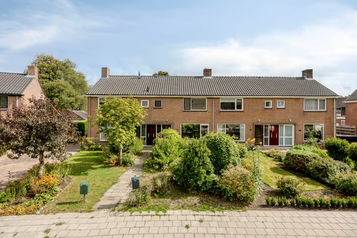 Tussenwoning Burg. Mijnlieffstraat 65 in Anna Paulowna